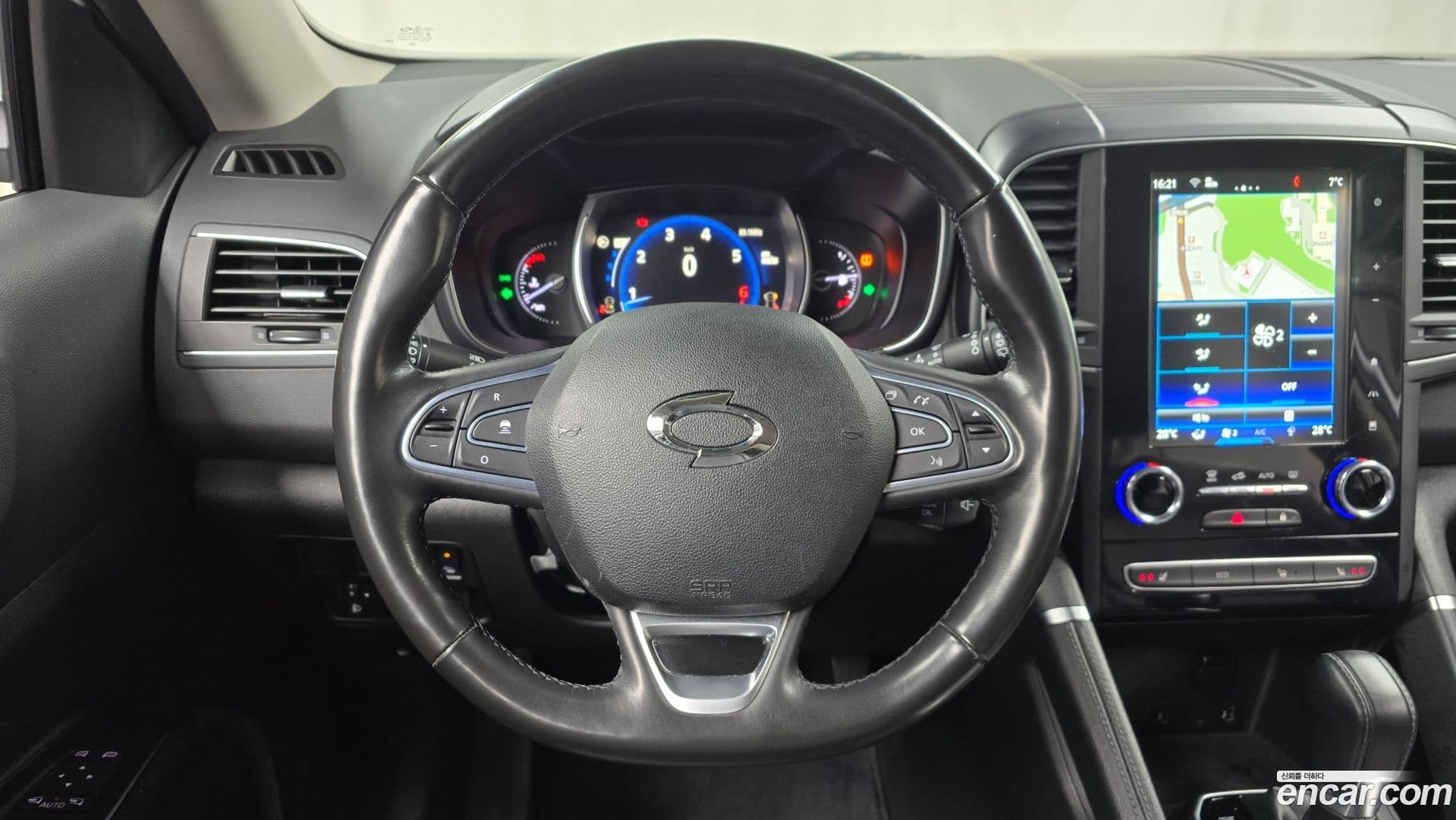 Main__Slider__Photo:QM6 Renault Korea 2022.5-12