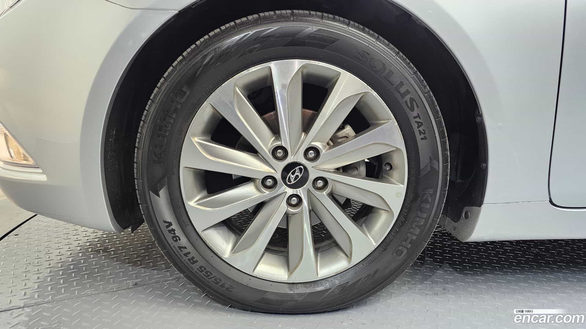 Sonata Hyundai 2013.8-OUTER-005