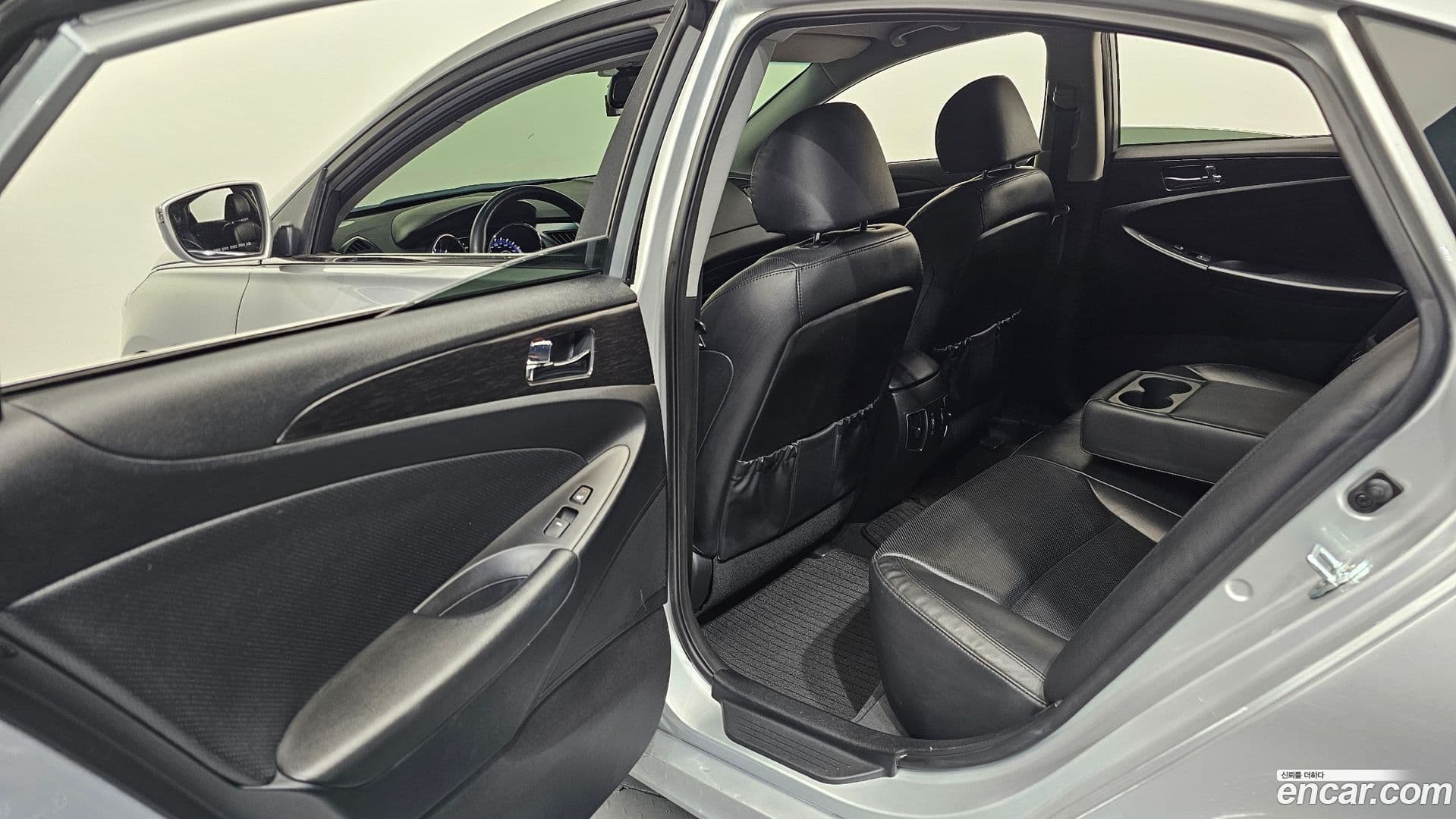 Main__Slider__Photo:Sonata Hyundai 2013.8-10