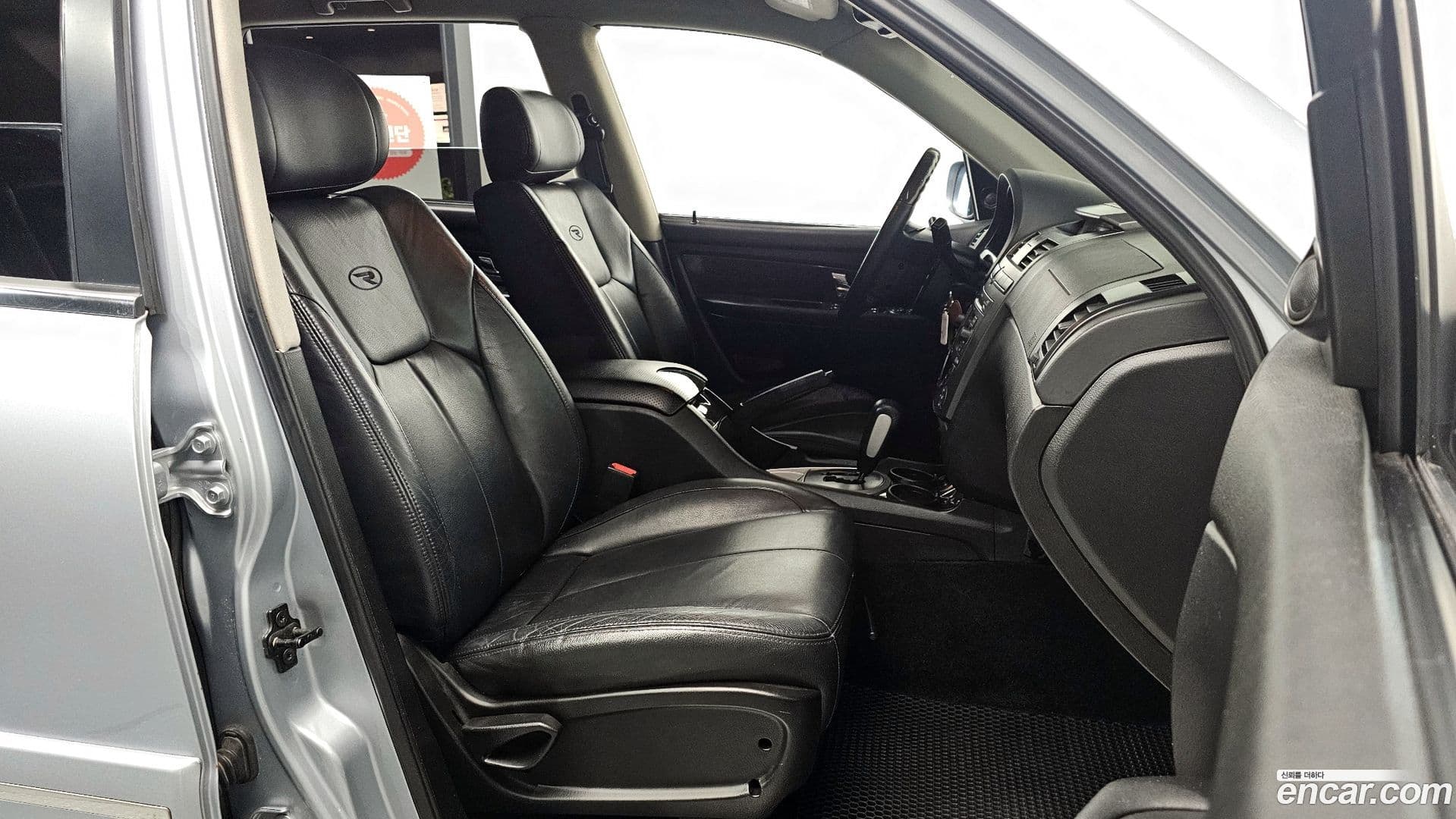 Main__Slider__Photo:Rexton KG_Mobility_Ssangyong 2009.8-9