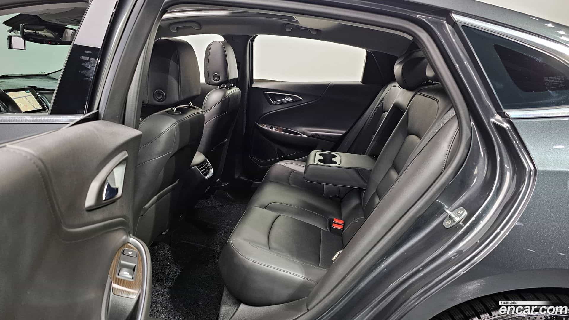 Malibu Chevrolet 2016.10-OPTION-016