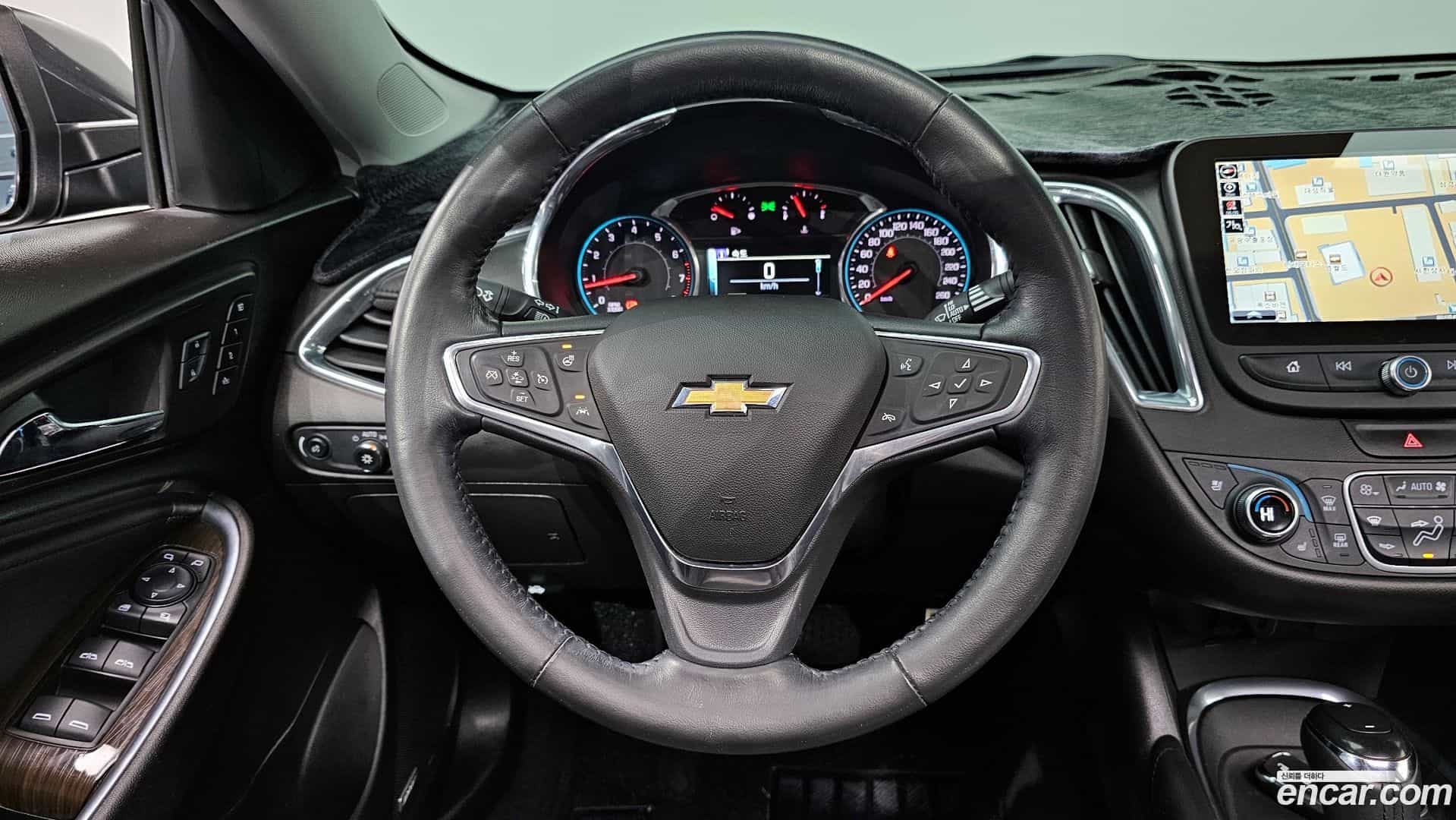 Malibu Chevrolet 2016.10-OPTION-017