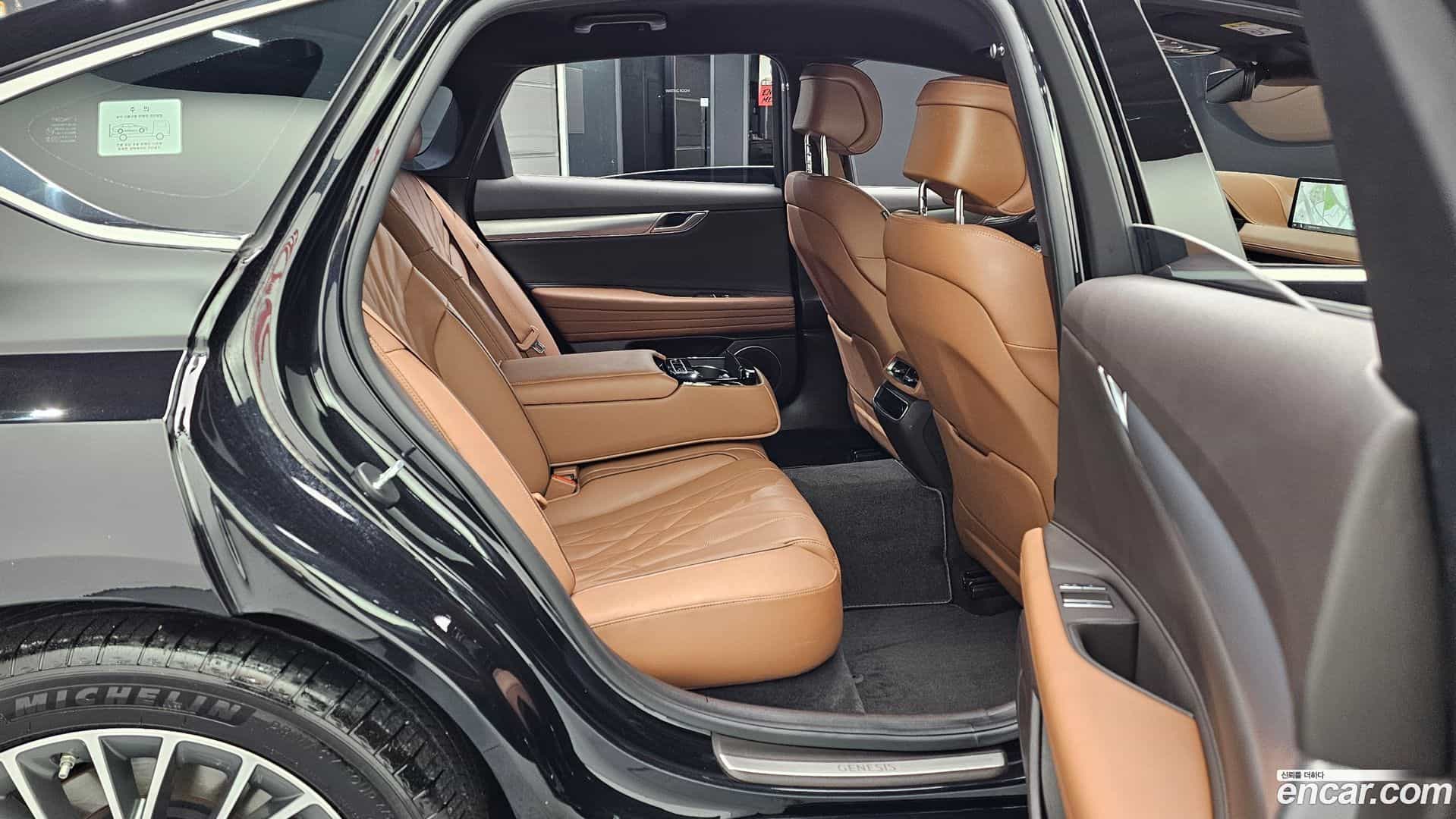 G80 Genesis 2023.1-OPTION-016