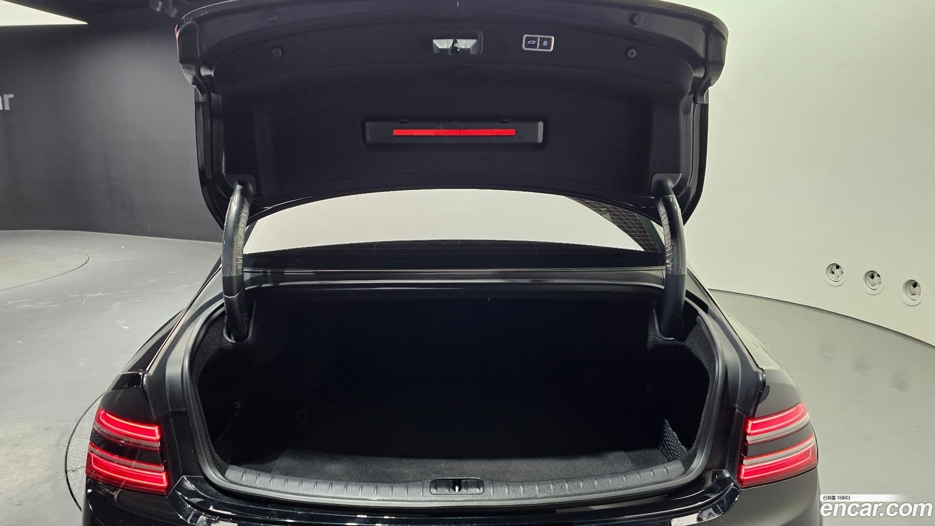 Main__Slider__Photo:G80 Genesis 2023.1-19