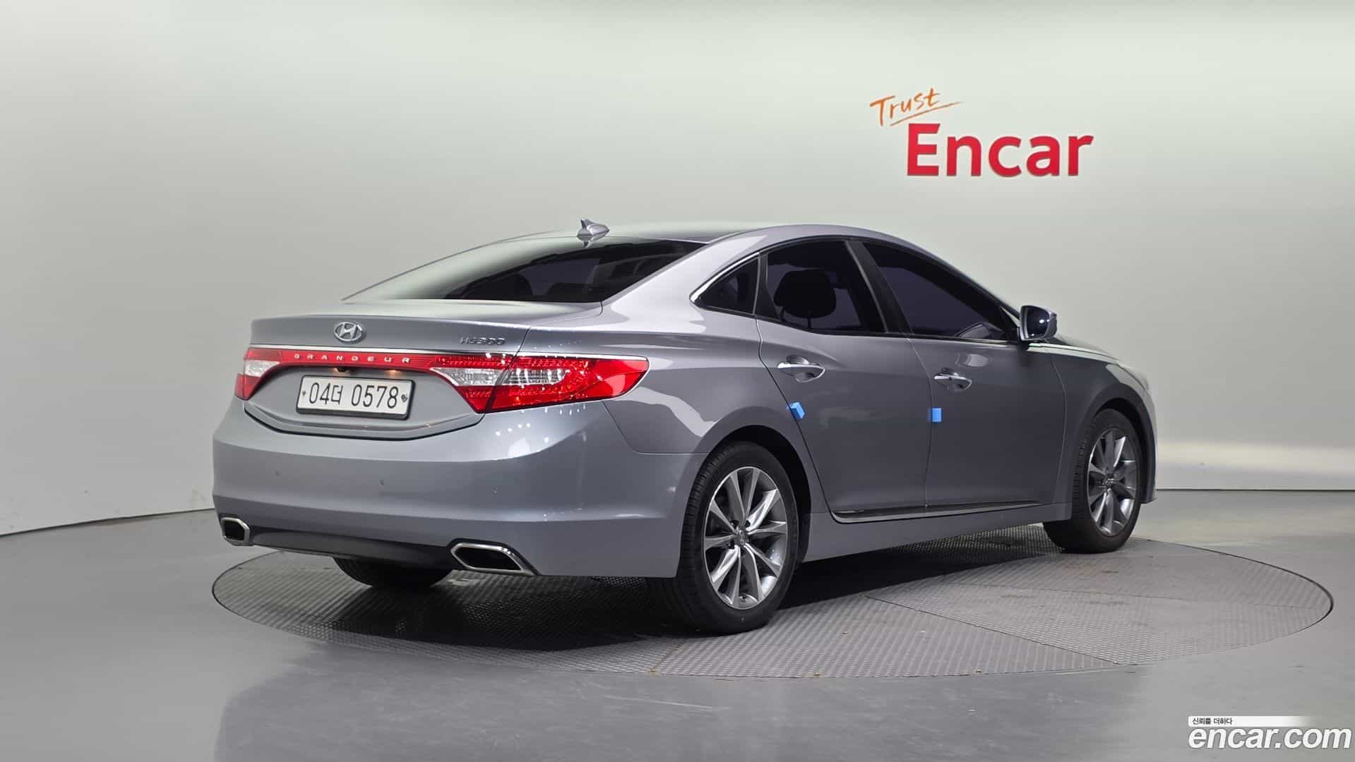 Grandeur Hyundai 2015.10-OUTER-002