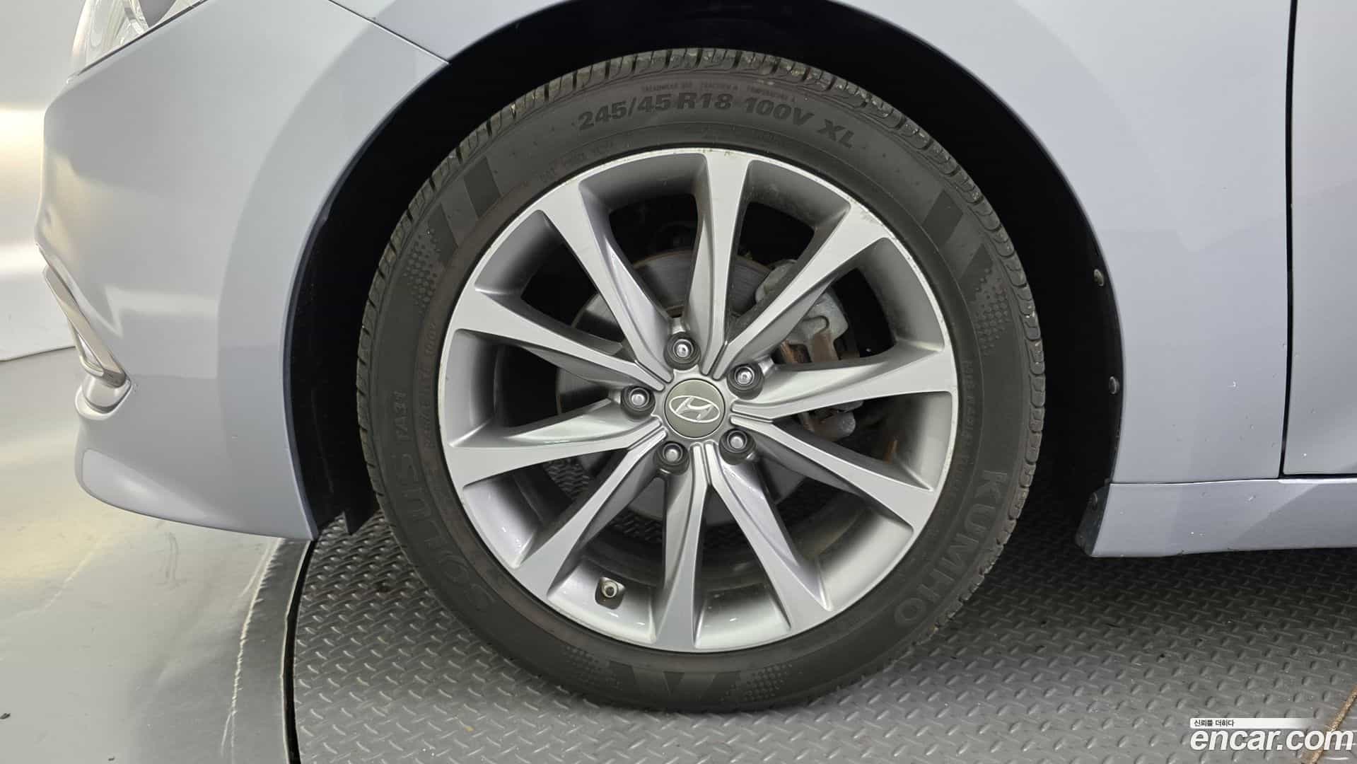 Grandeur Hyundai 2015.10-OUTER-005