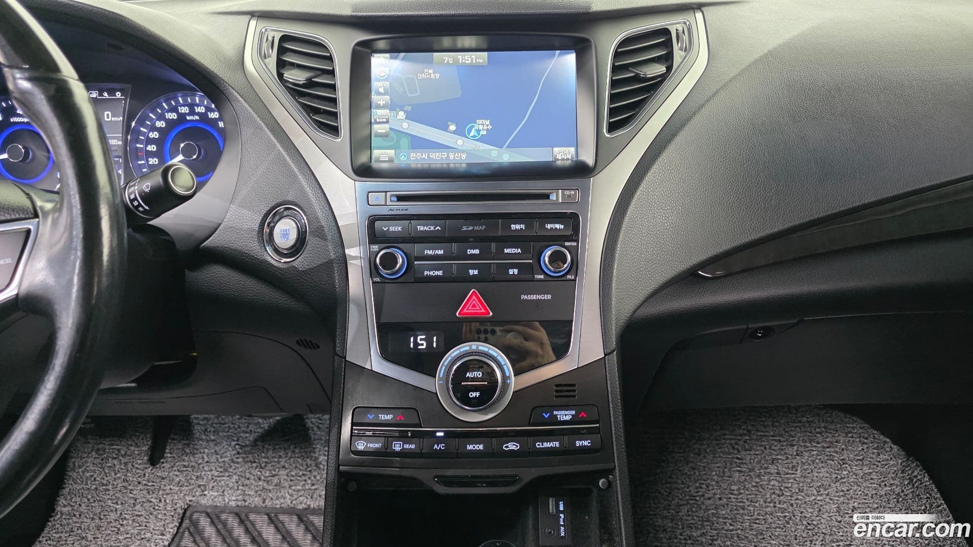 Main__Slider__Photo:Grandeur Hyundai 2015.10-14