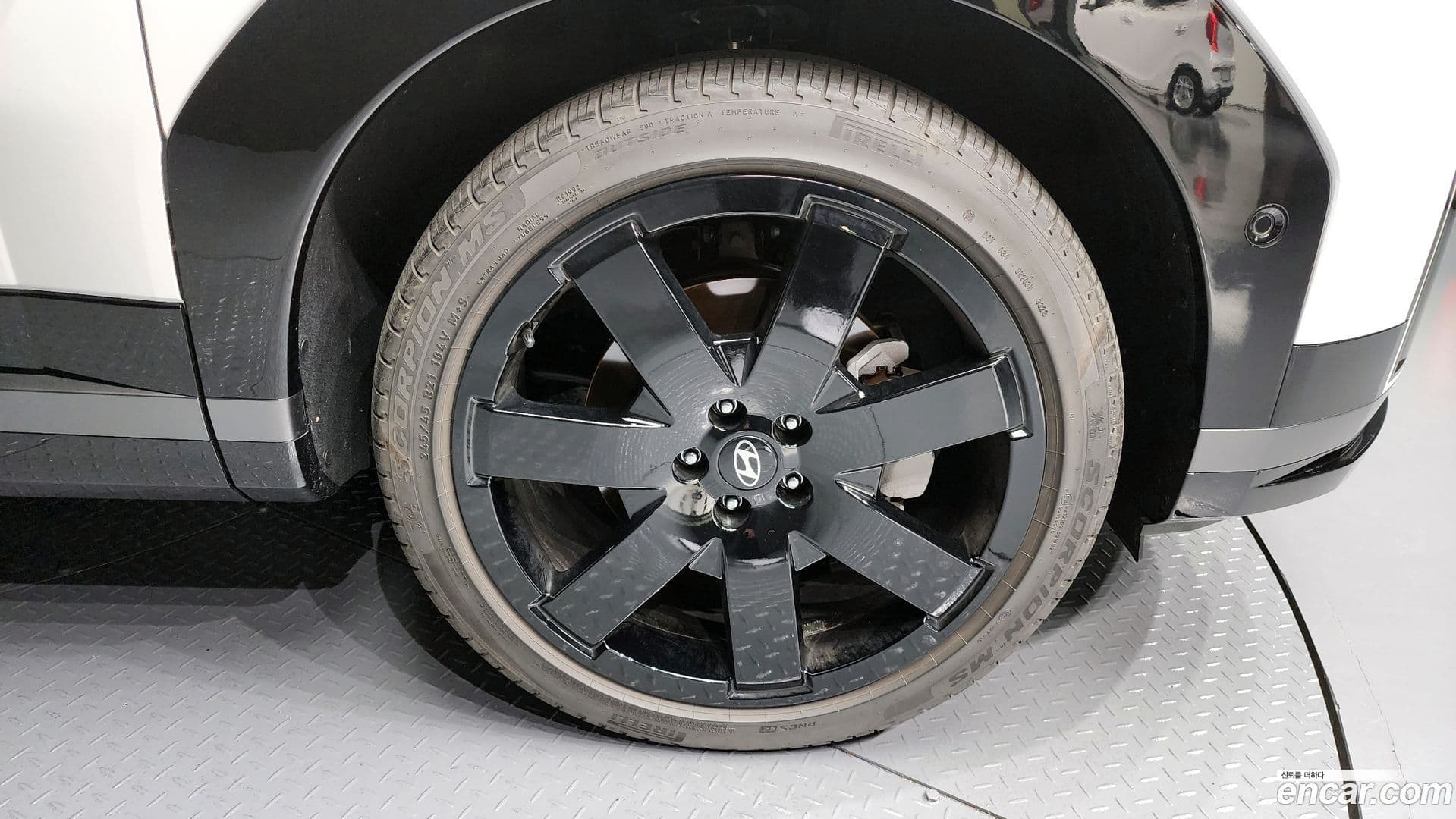 Main__Slider__Photo:Santafe Hyundai 2023.10-4