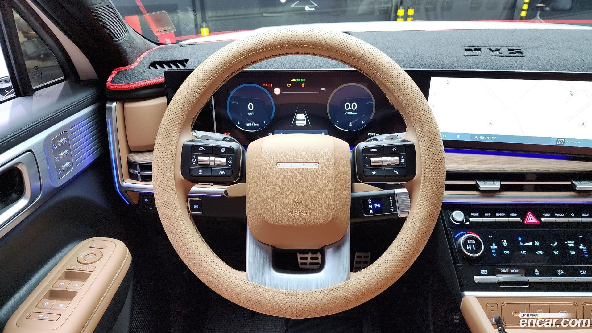 Main__Slider__Photo:Santafe Hyundai 2023.10-12