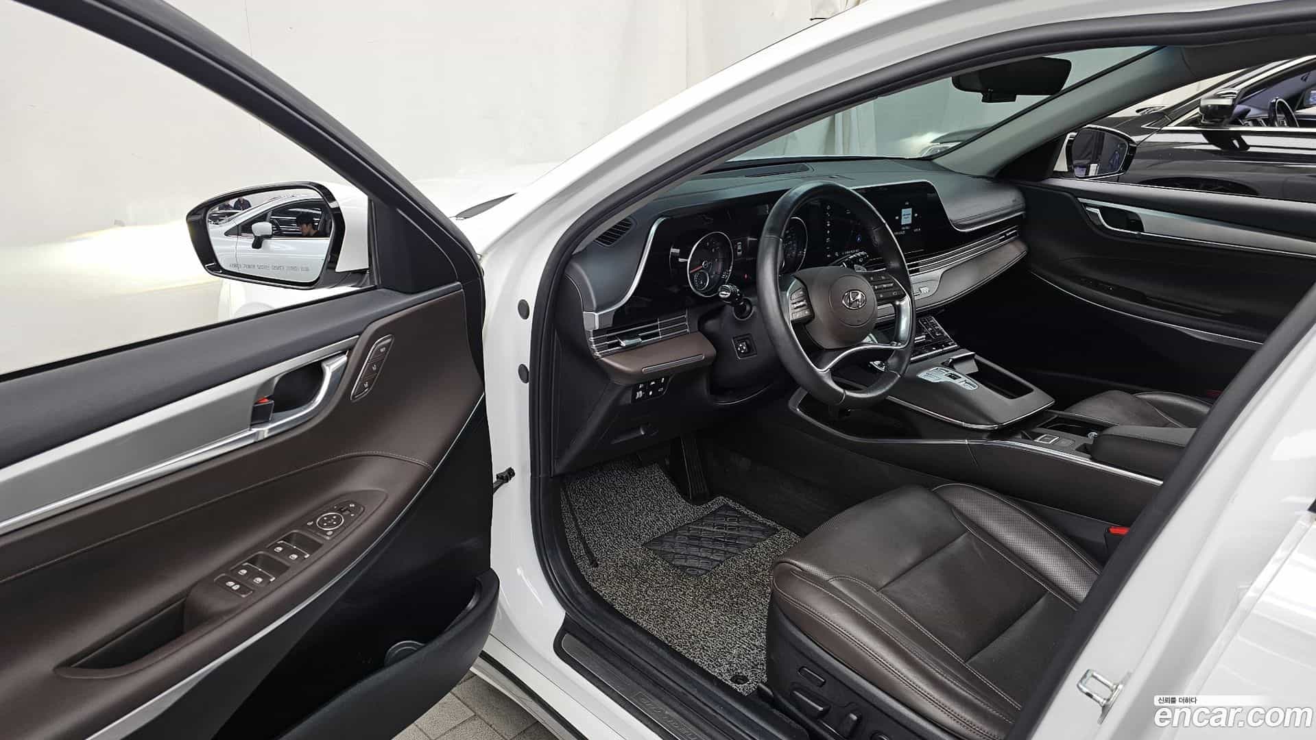 Grandeur Hyundai 2020.10-OUTER-005