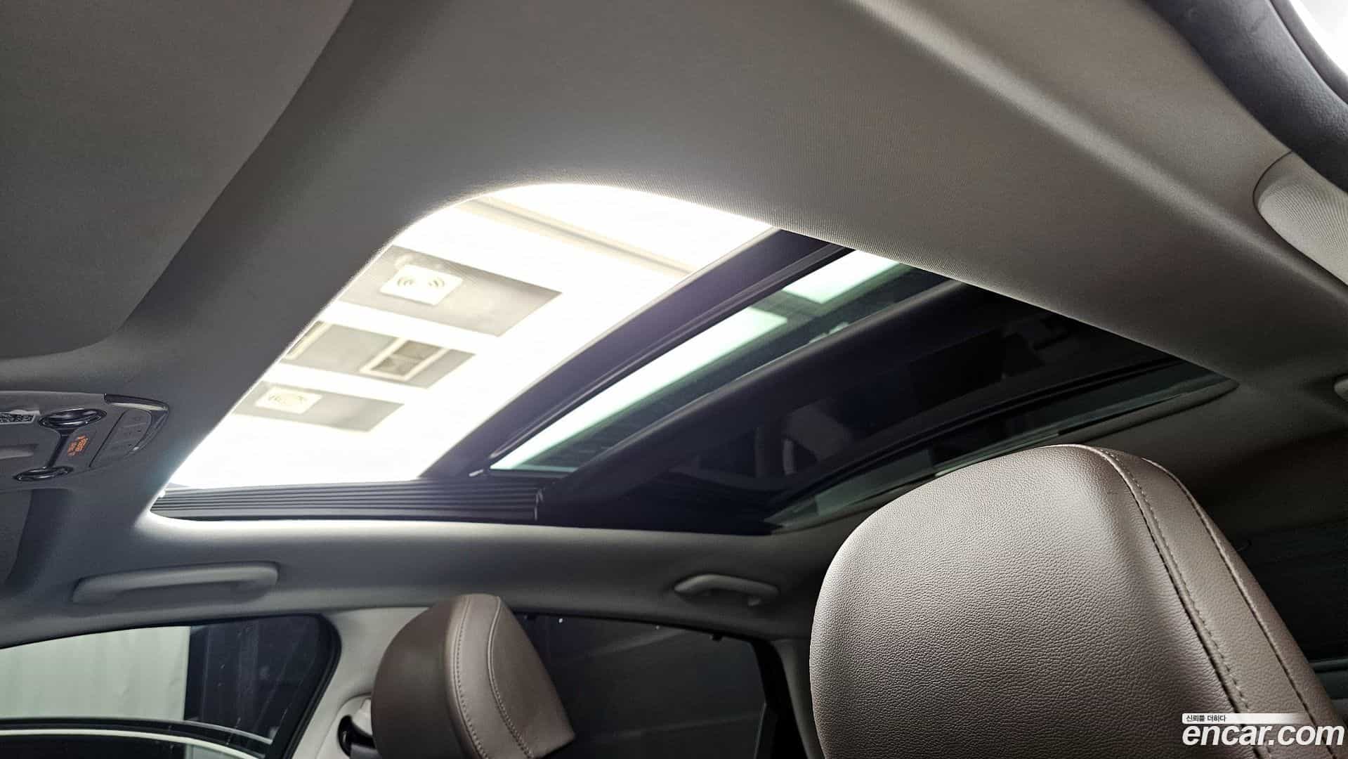 Grandeur Hyundai 2020.10-INNER-006