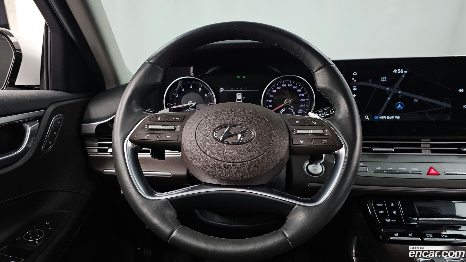 Main__Slider__Photo:Grandeur Hyundai 2020.10-8