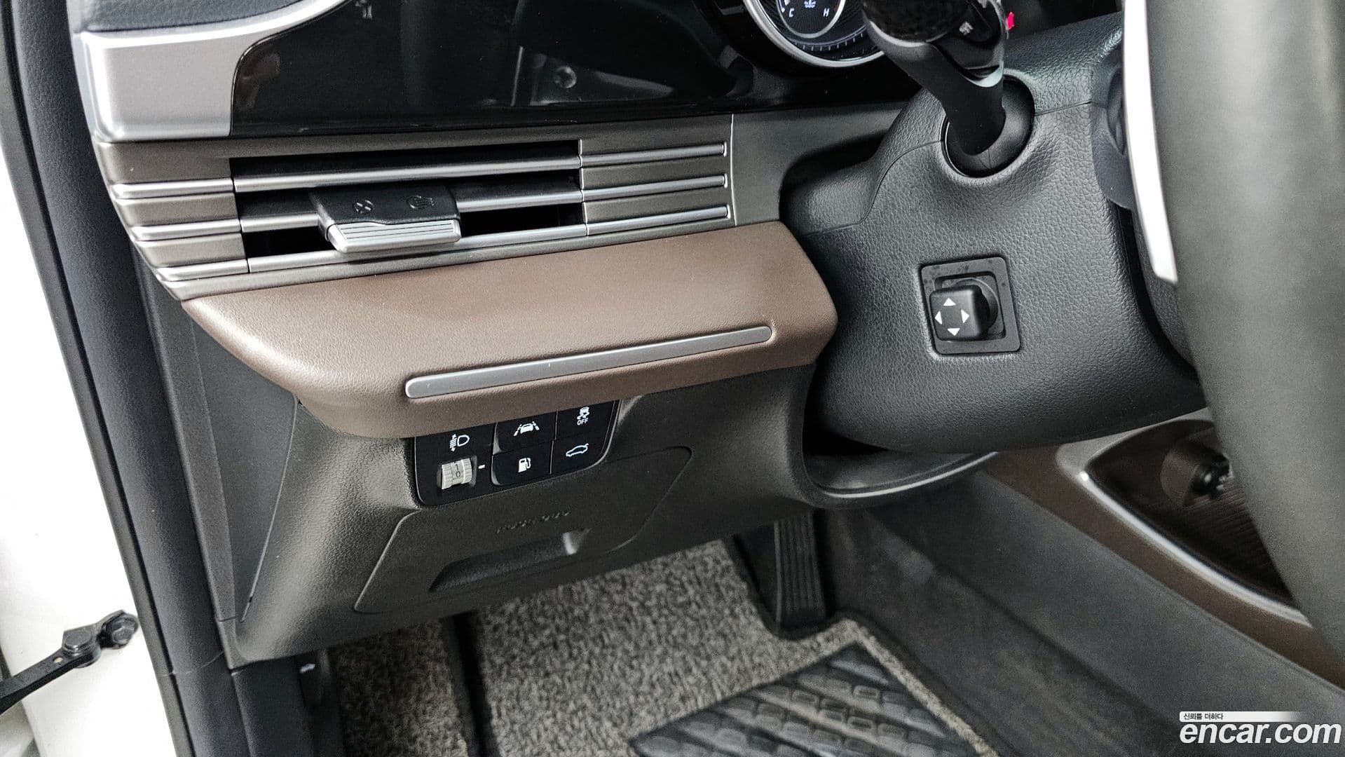 Main__Slider__Photo:Grandeur Hyundai 2020.10-9