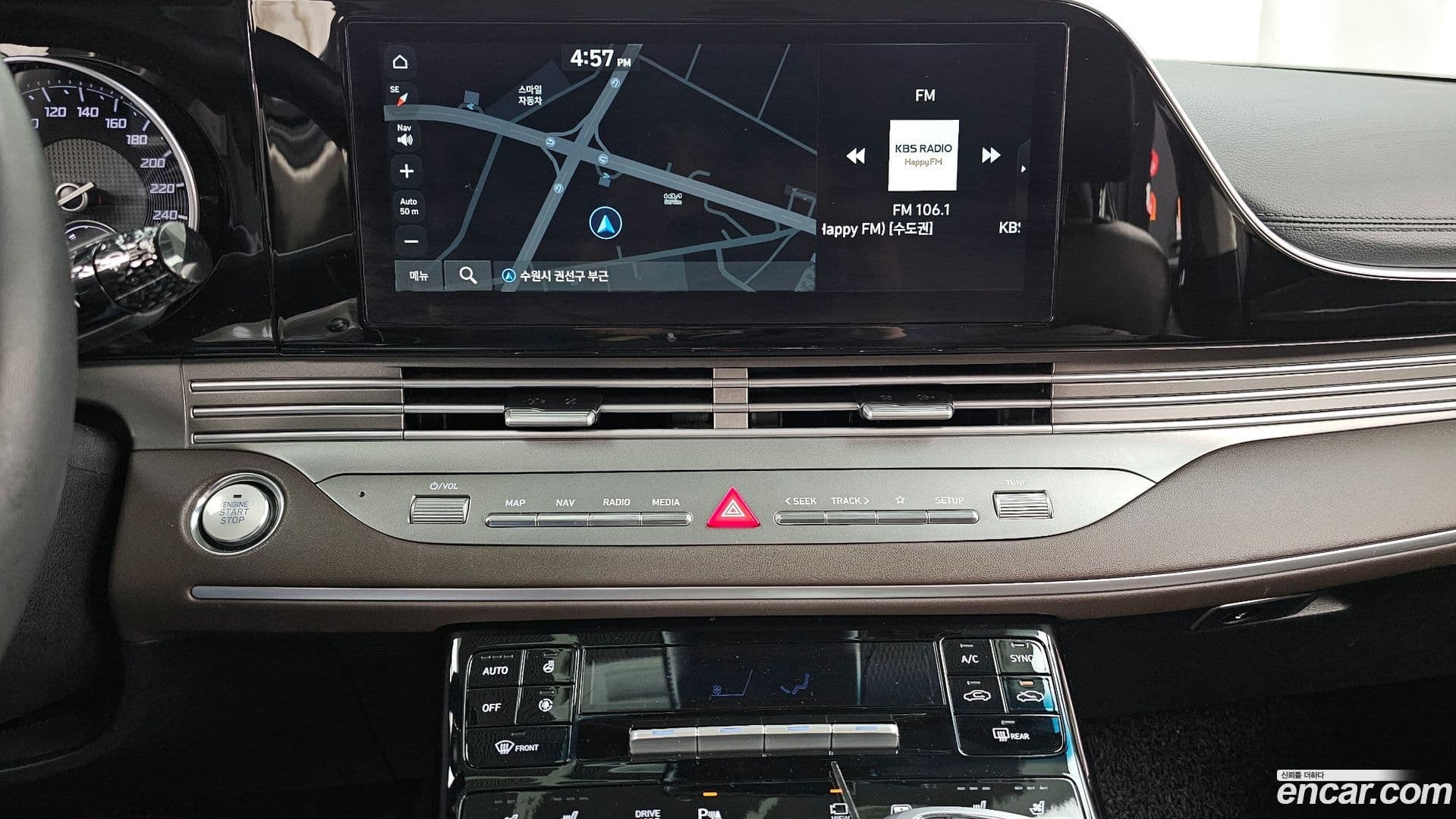 Main__Slider__Photo:Grandeur Hyundai 2020.10-10