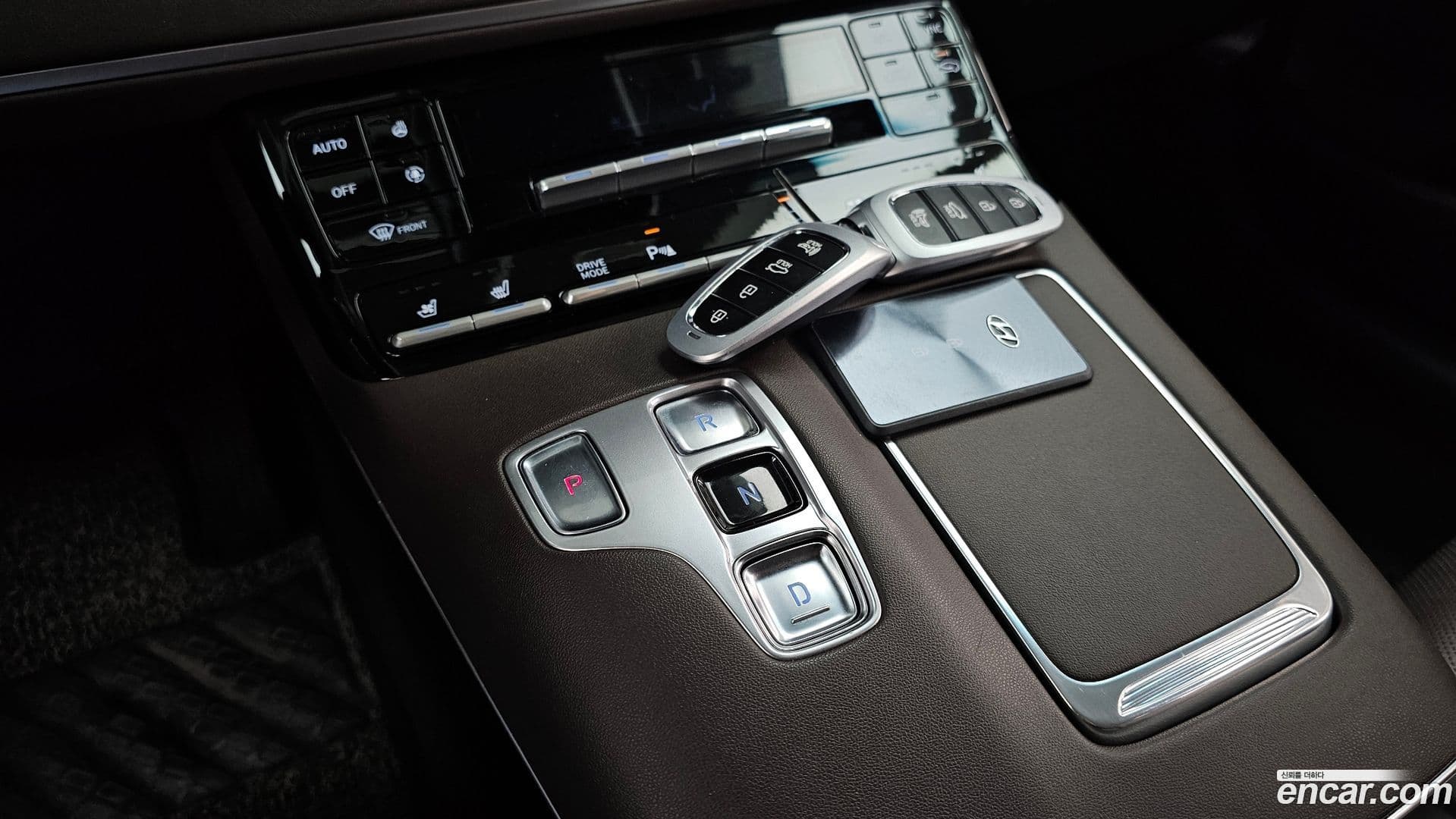 Main__Slider__Photo:Grandeur Hyundai 2020.10-12