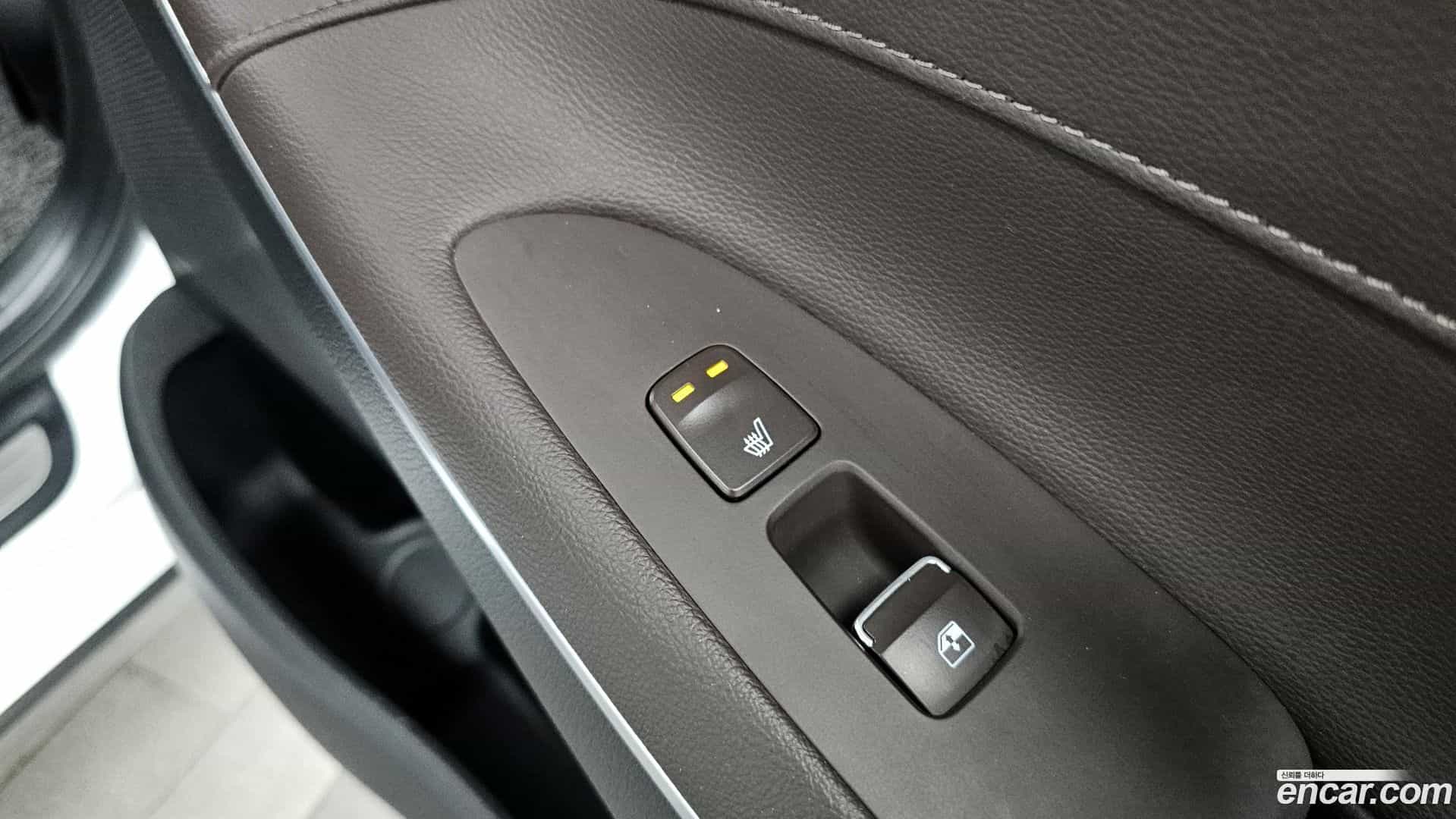 Grandeur Hyundai 2020.10-OPTION-021