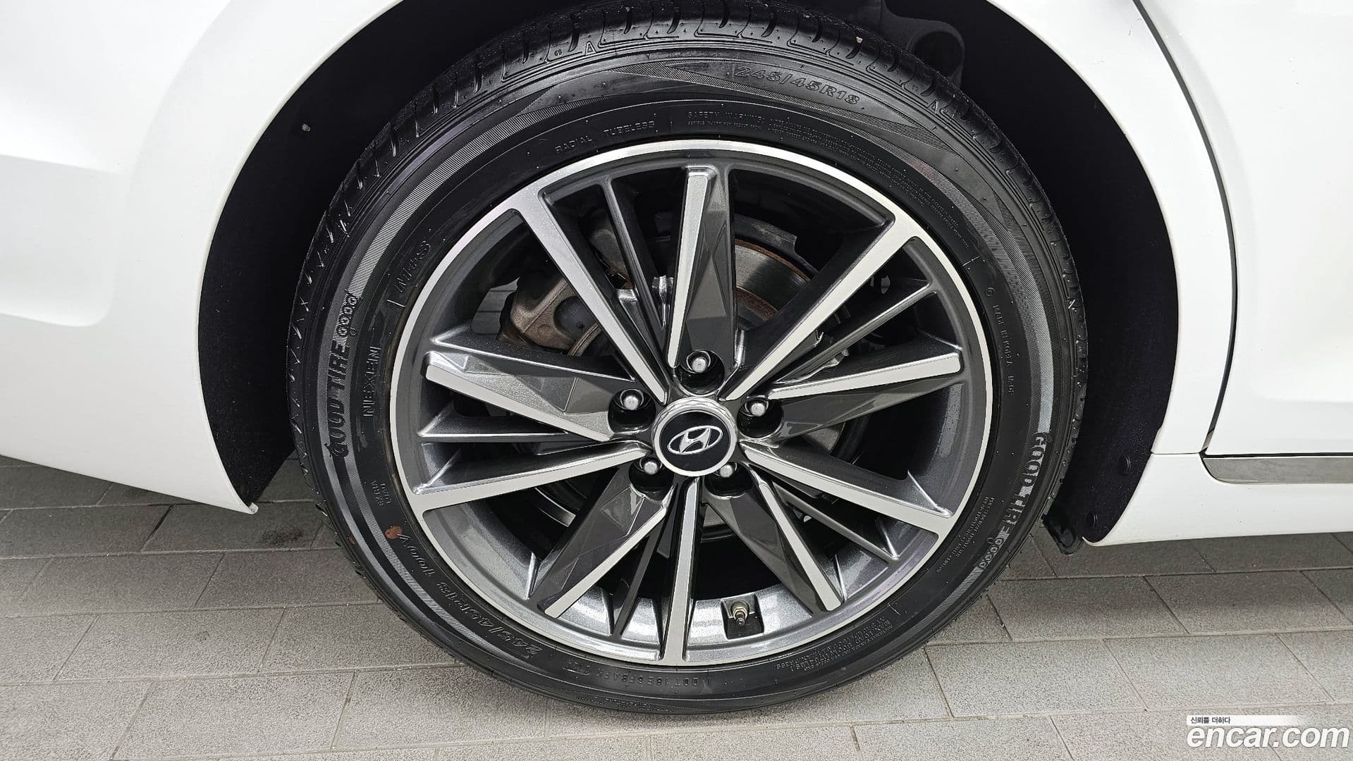 Main__Slider__Photo:Grandeur Hyundai 2020.10-18