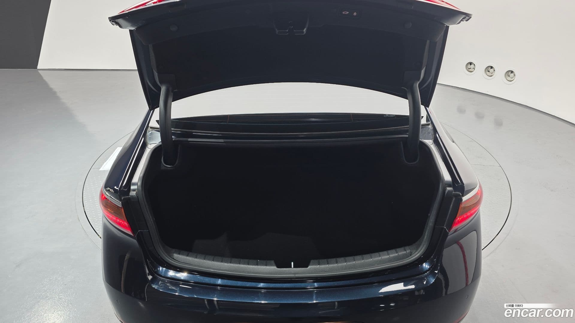 Main__Slider__Photo:K7 Kia 2017.11-19