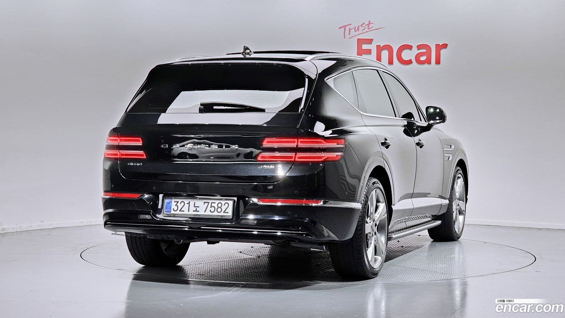 Main__Slider__Photo:GV80 Genesis 2021.6-1