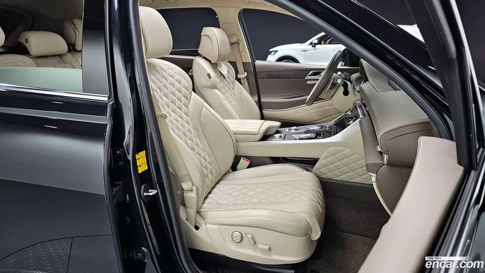 GV80 Genesis 2021.6-INNER-010