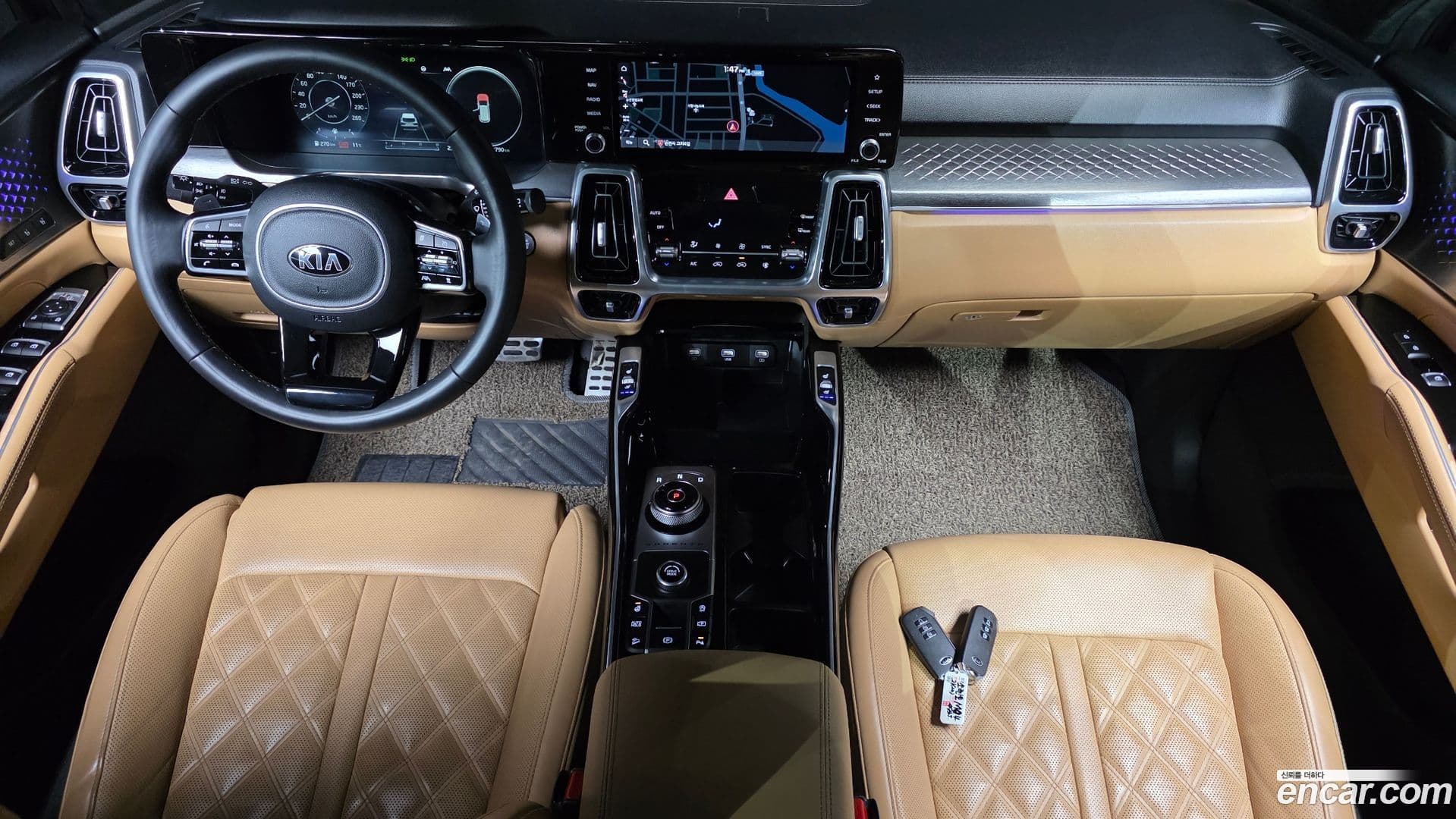 Main__Slider__Photo:Sorento Kia 2020.4-6