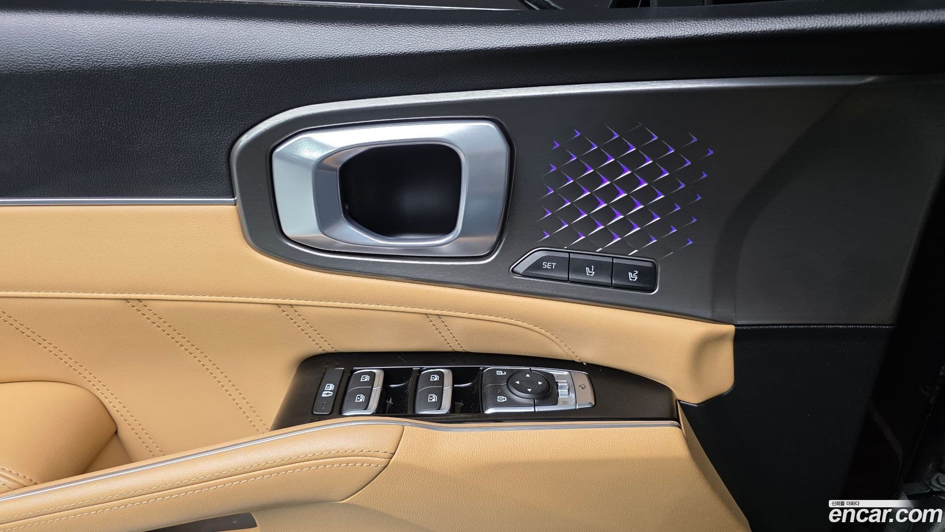 Main__Slider__Photo:Sorento Kia 2020.4-11