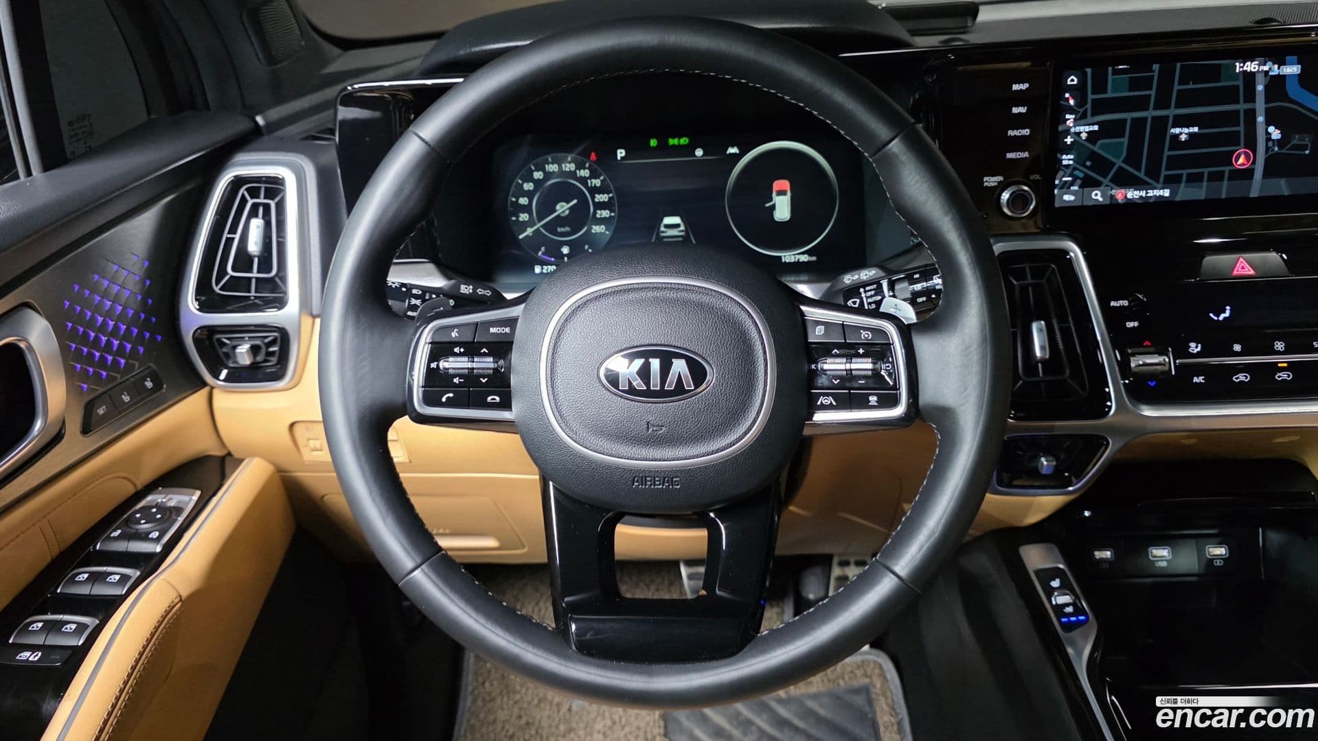 Main__Slider__Photo:Sorento Kia 2020.4-12