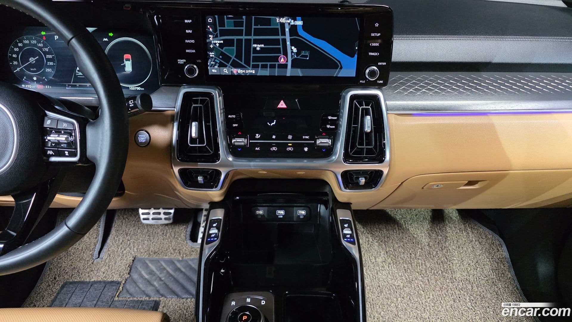 Main__Slider__Photo:Sorento Kia 2020.4-13