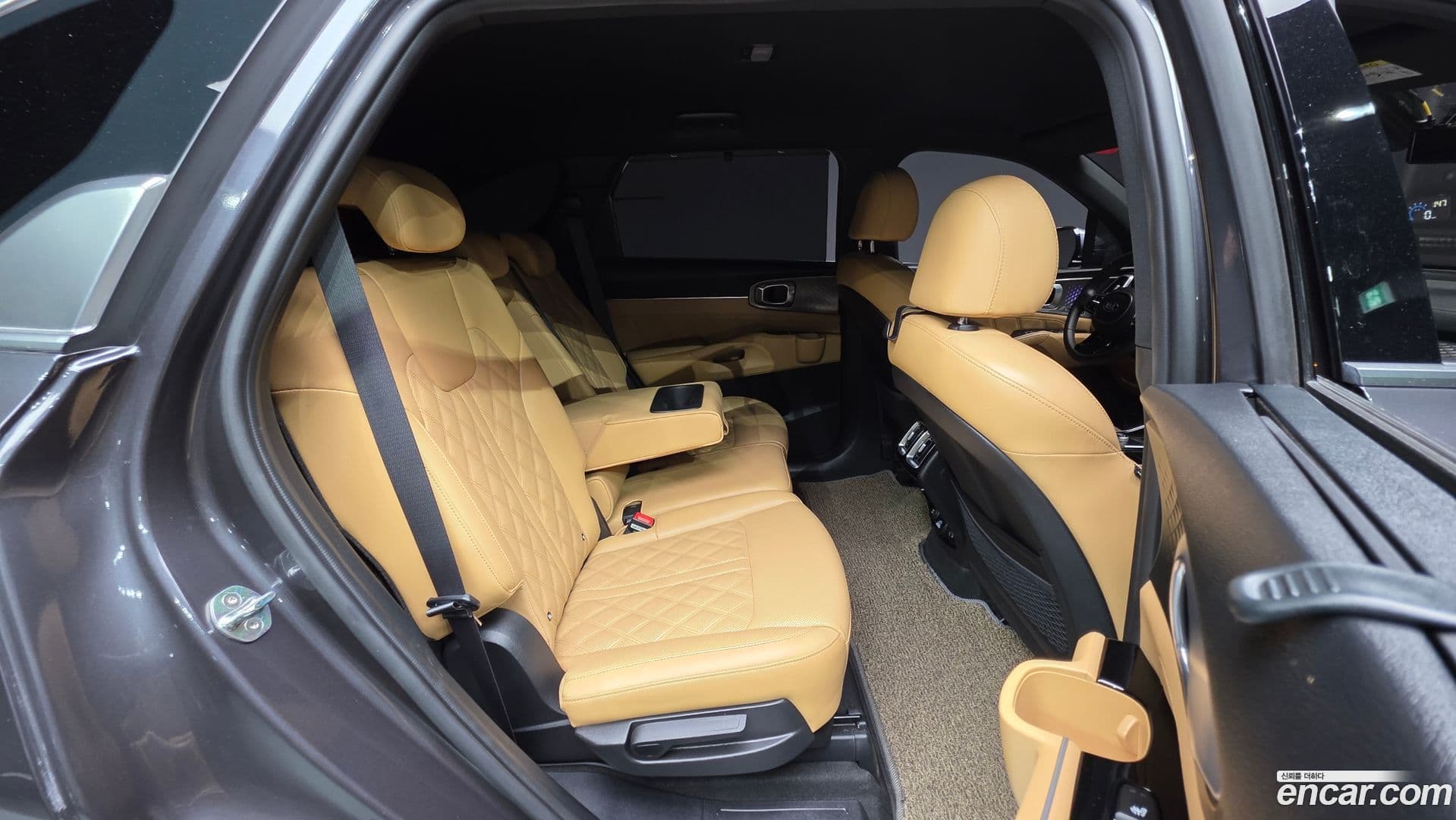 Main__Slider__Photo:Sorento Kia 2020.4-18