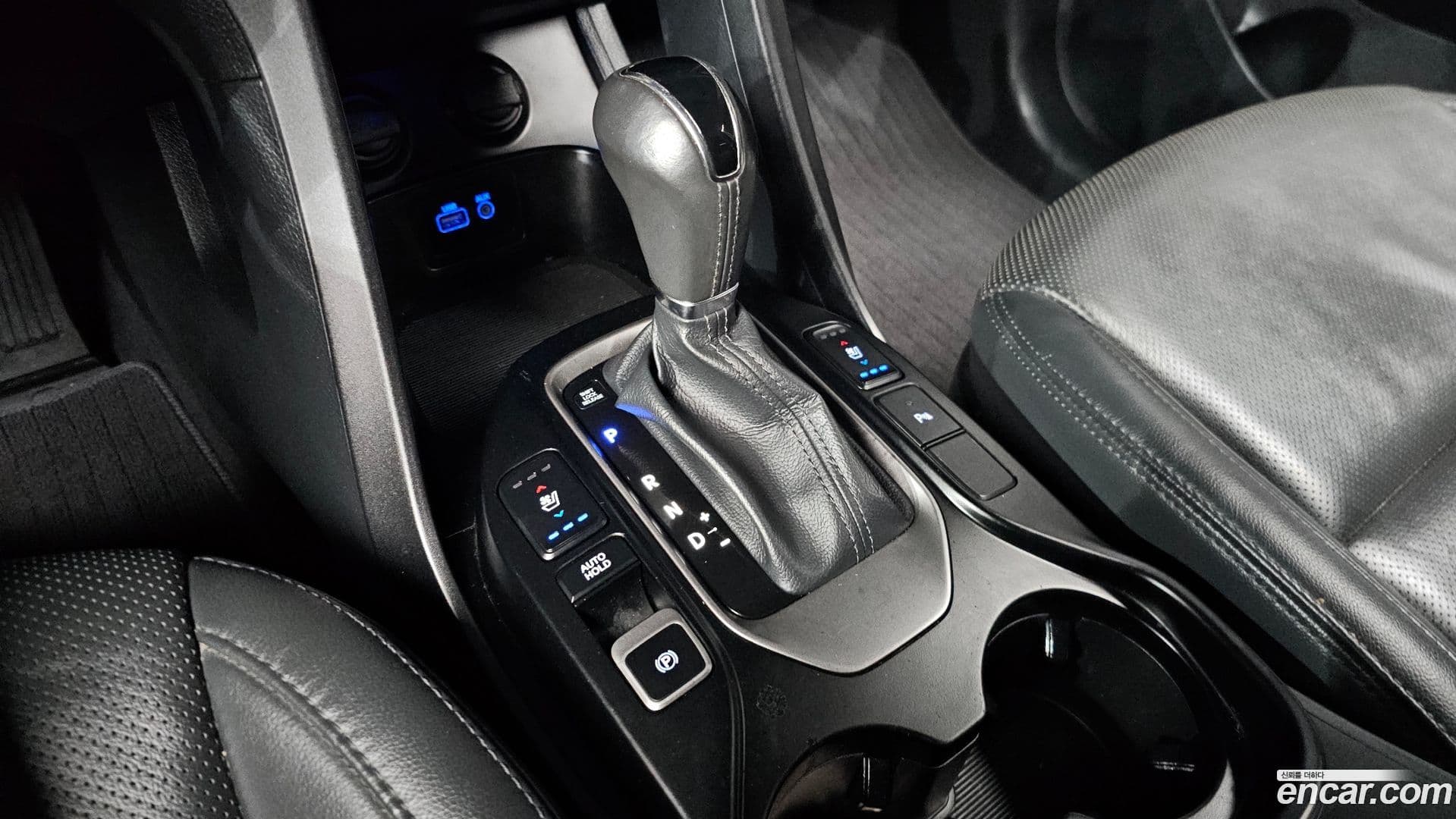 Main__Slider__Photo:Maxcruz Hyundai 2016.0-8