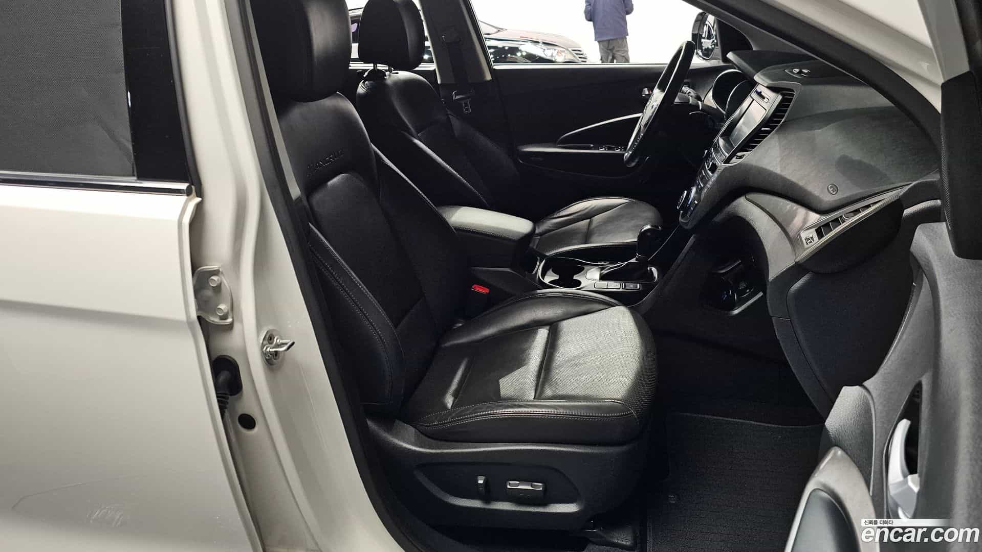 Maxcruz Hyundai 2016.0-INNER-010