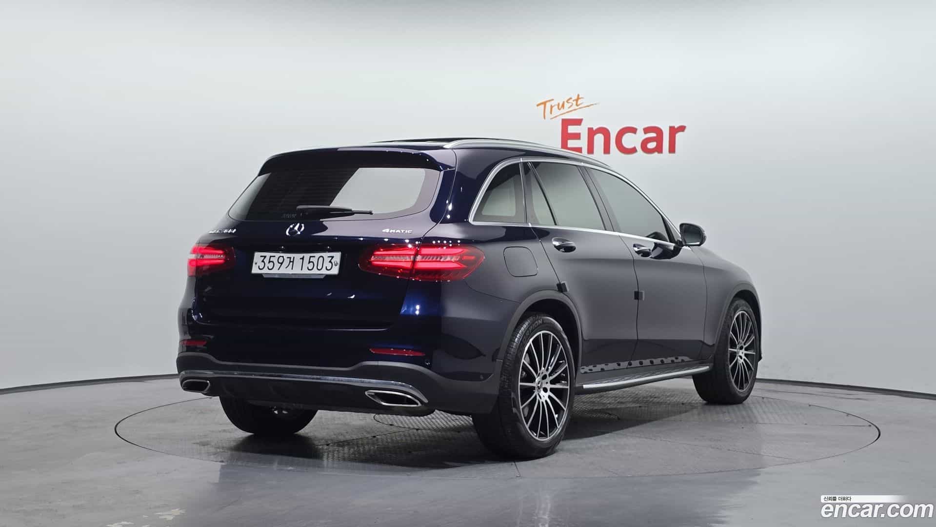 GLC-Class Mercedes-Benz 2019.11-OUTER-002