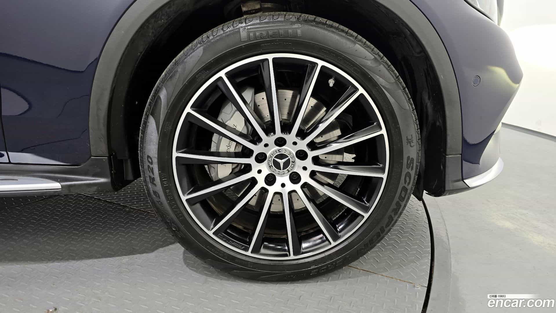 GLC-Class Mercedes-Benz 2019.11-OUTER-005