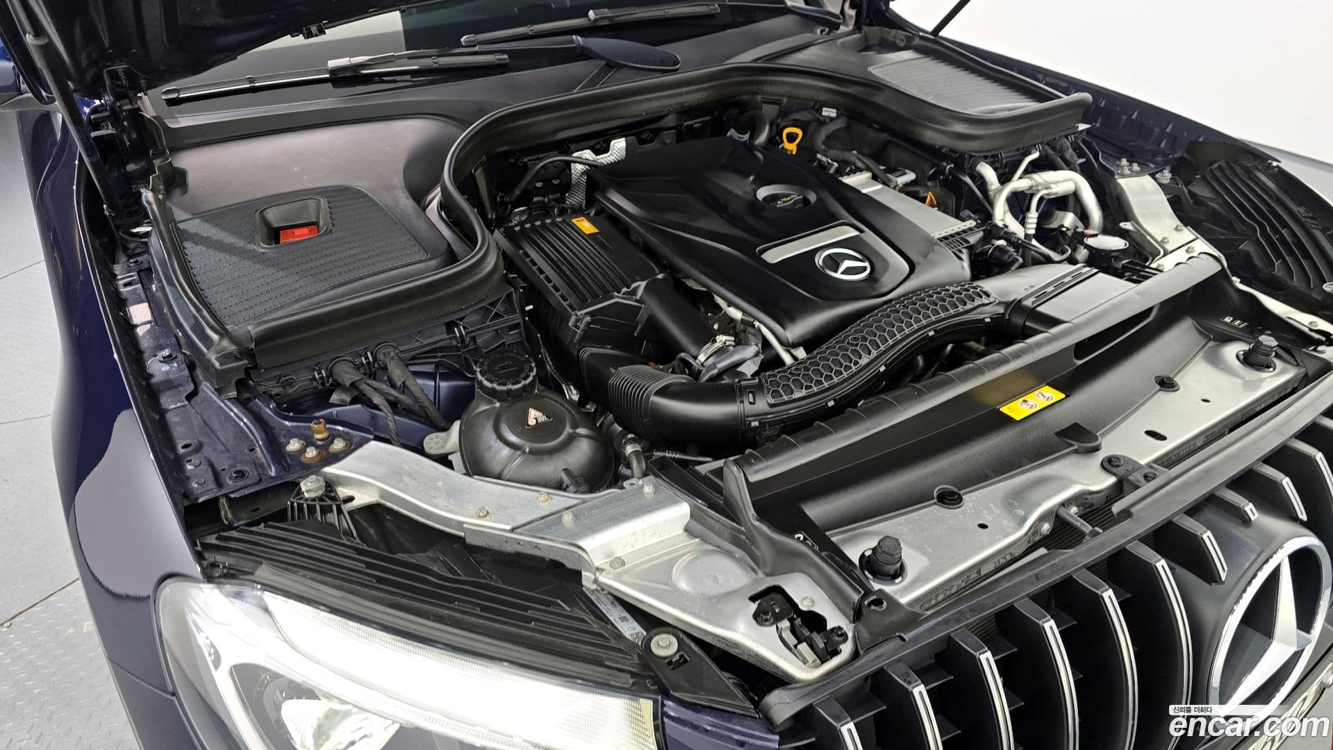 Main__Slider__Photo:GLC-Class Mercedes-Benz 2019.11-5