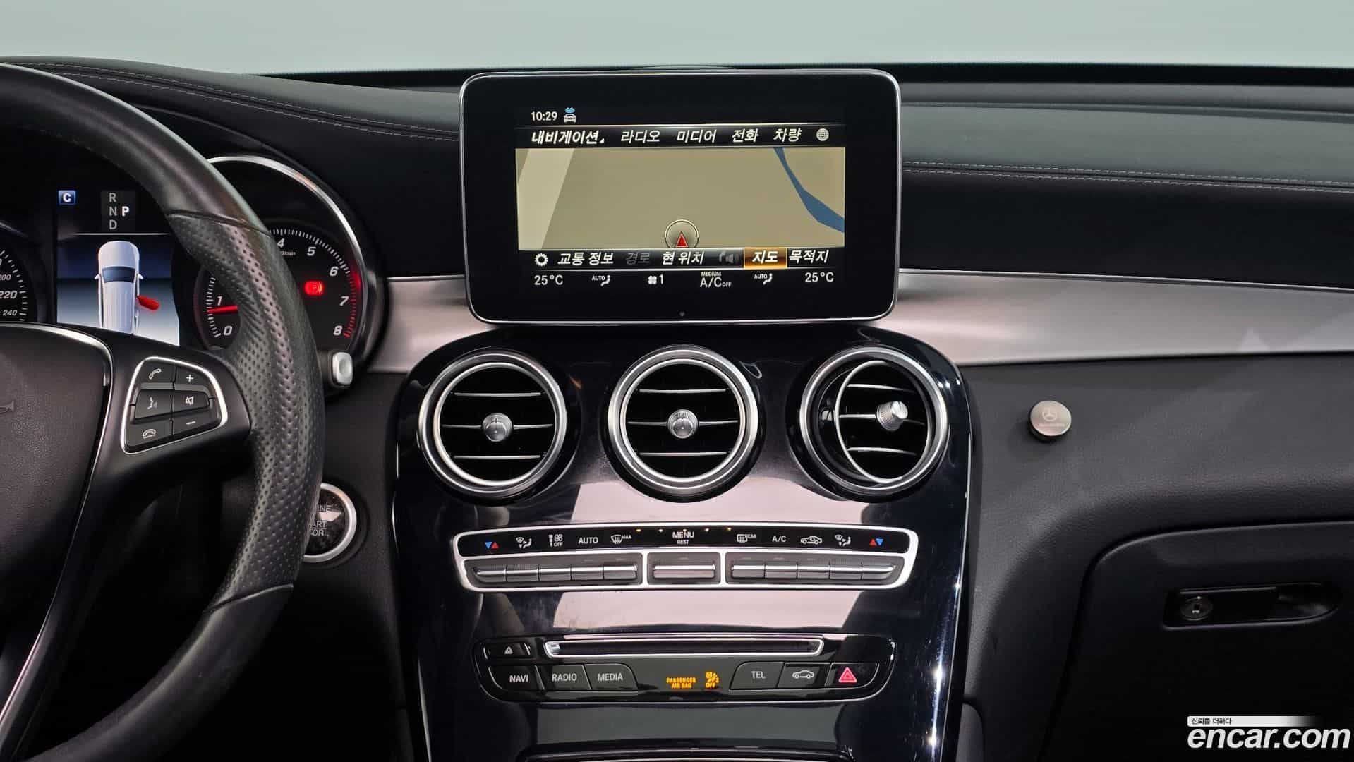 GLC-Class Mercedes-Benz 2019.11-OPTION-018