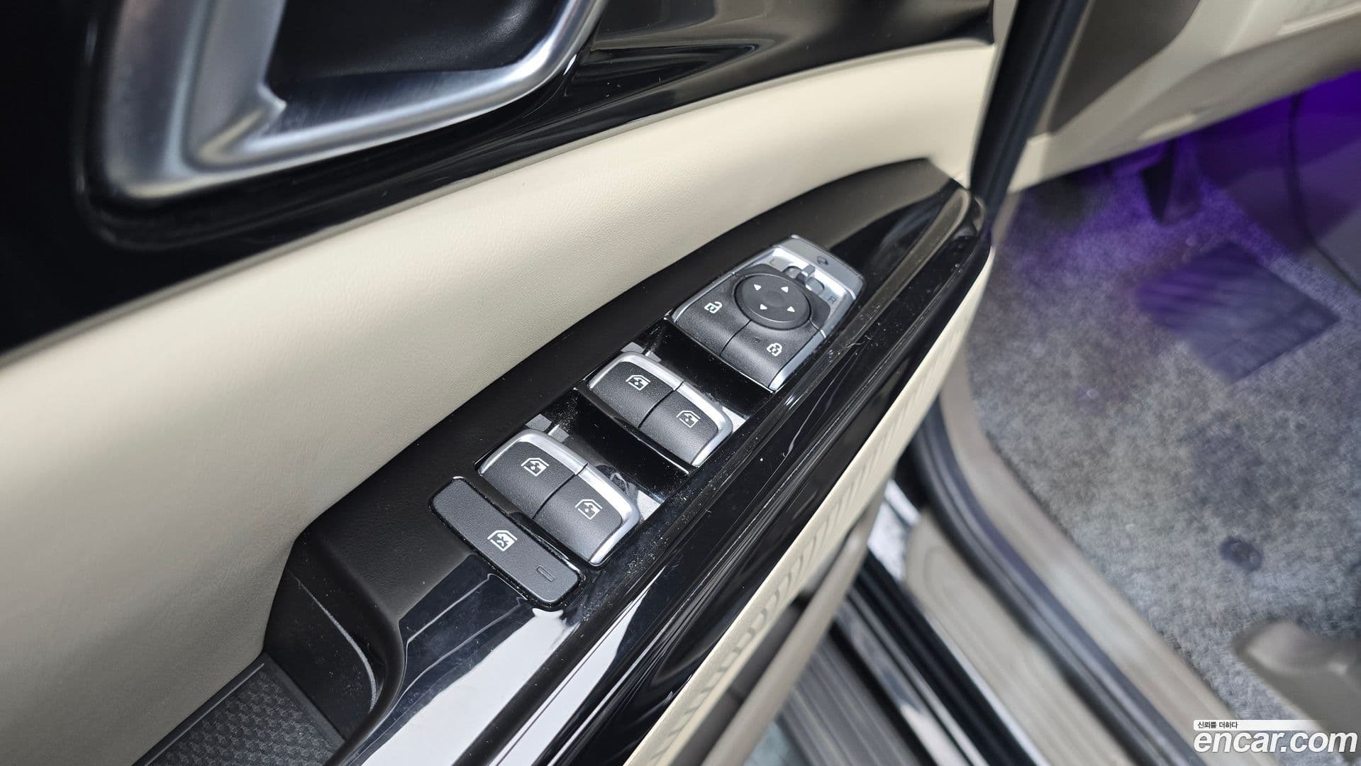 Main__Slider__Photo:Canival Kia 2020.8-13