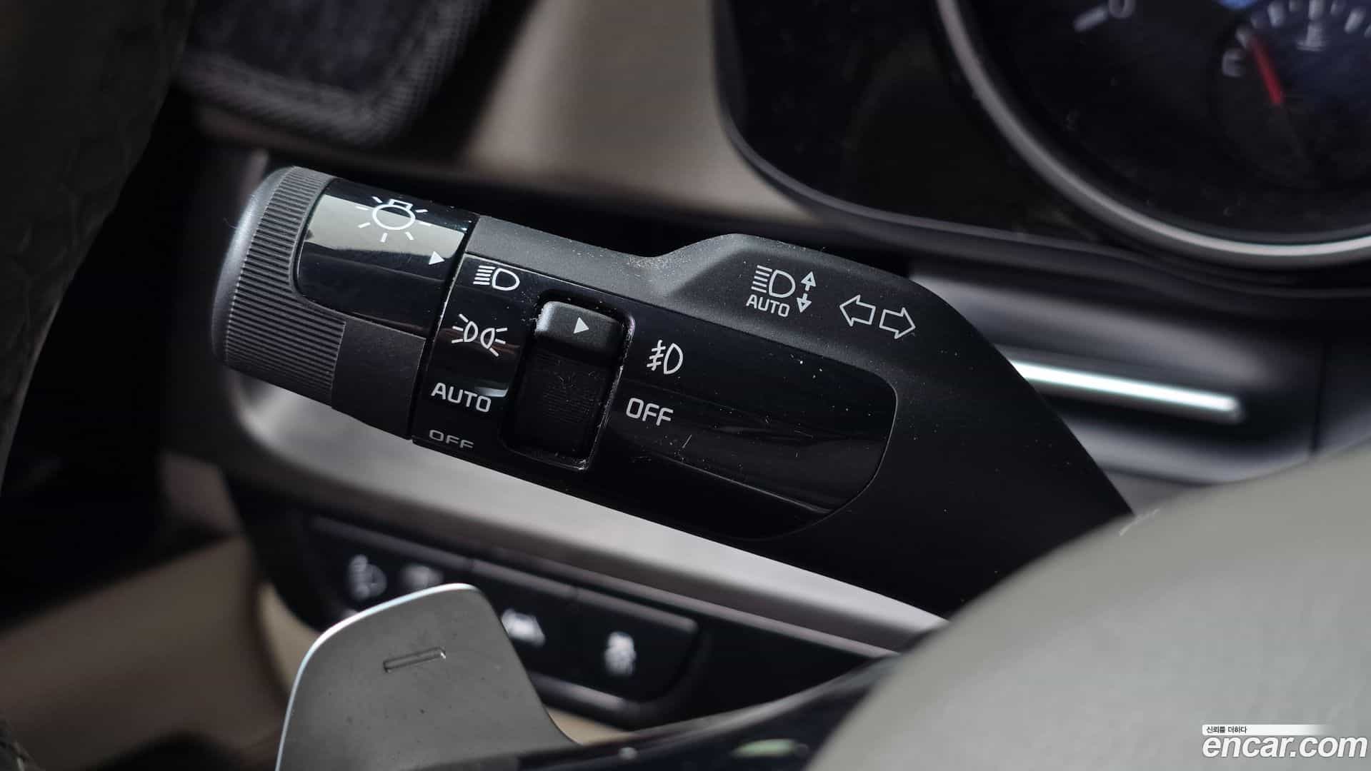 Canival Kia 2020.8-OPTION-020