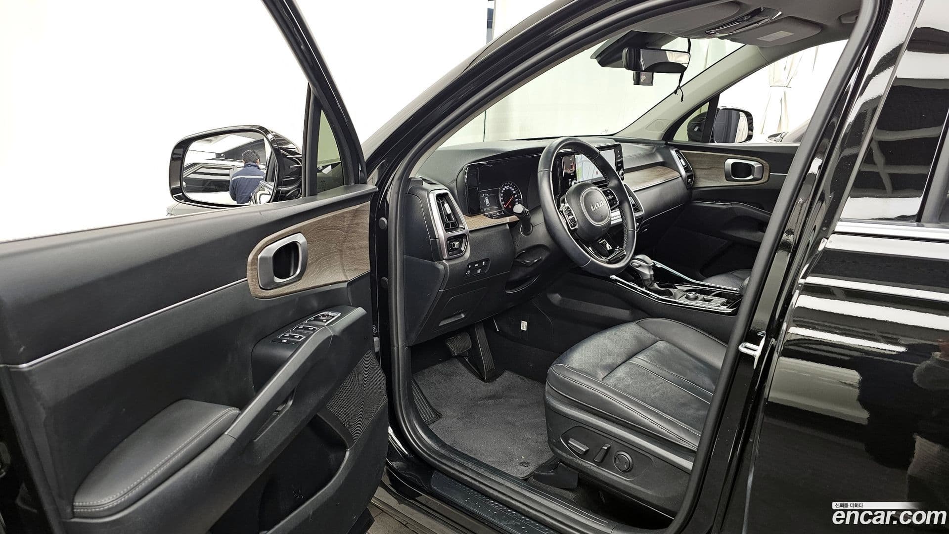 Main__Slider__Photo:Sorento Kia 2023.0-9