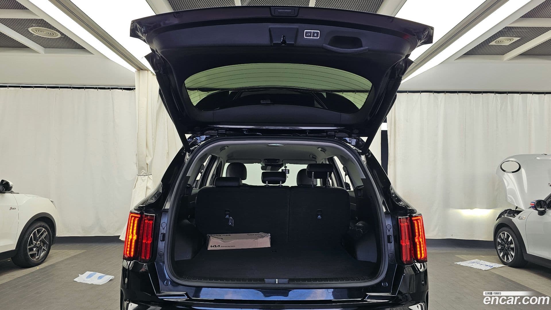 Main__Slider__Photo:Sorento Kia 2023.0-19