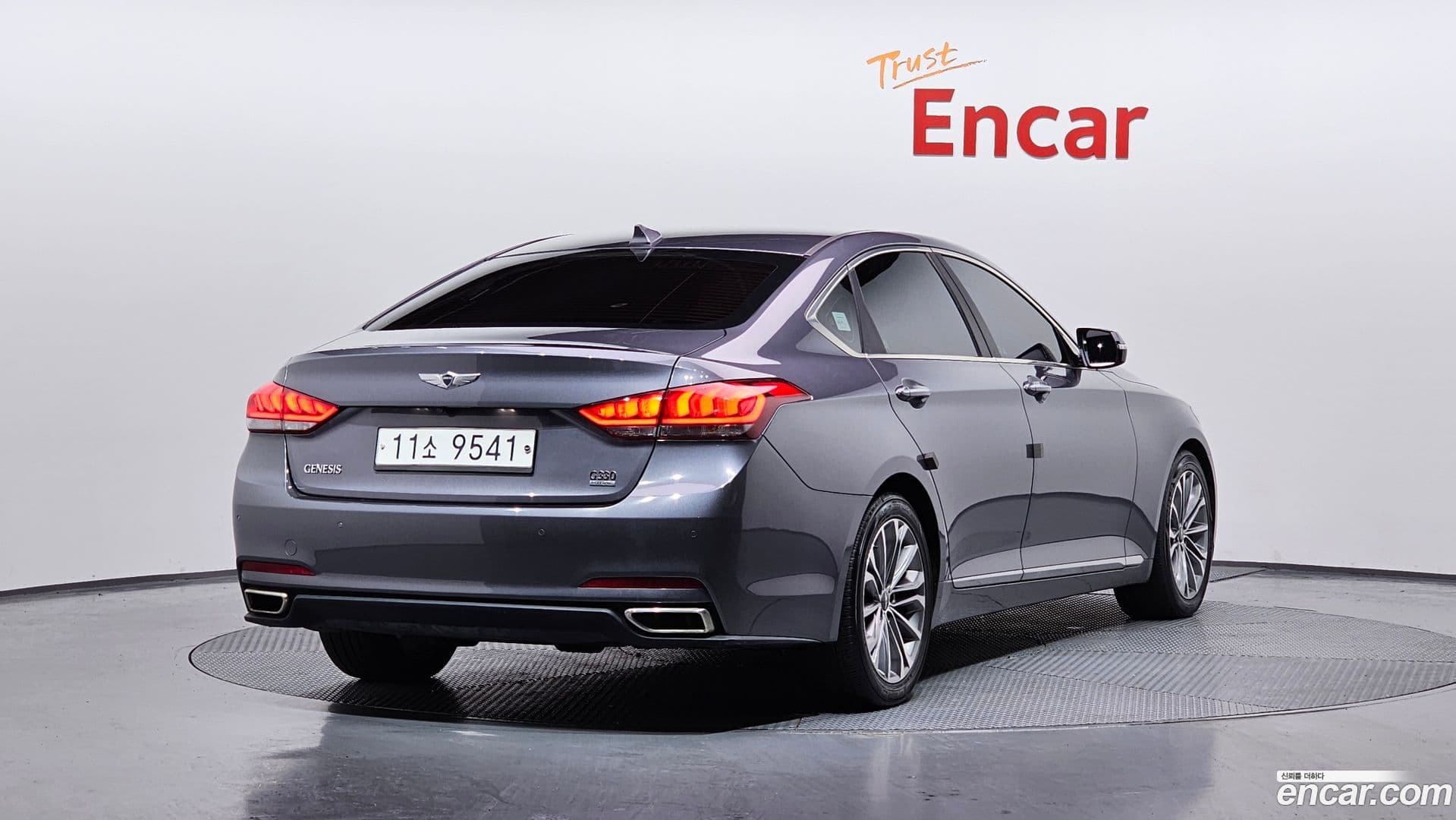 Main__Slider__Photo:Genesis Hyundai 2015.5-1