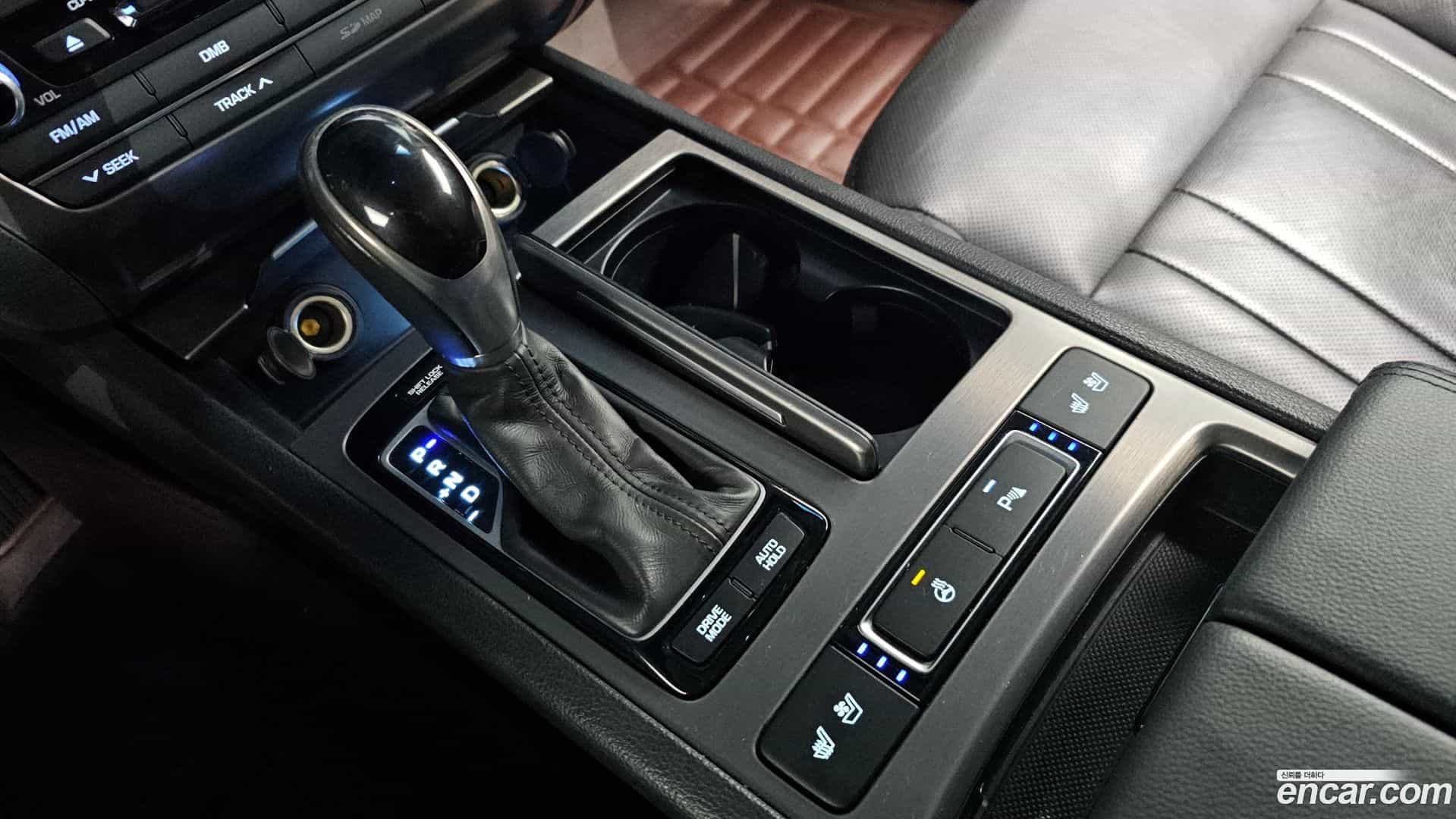 Genesis Hyundai 2015.5-INNER-009