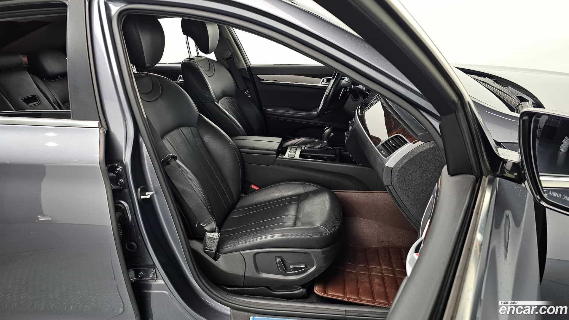 Genesis Hyundai 2015.5-INNER-010