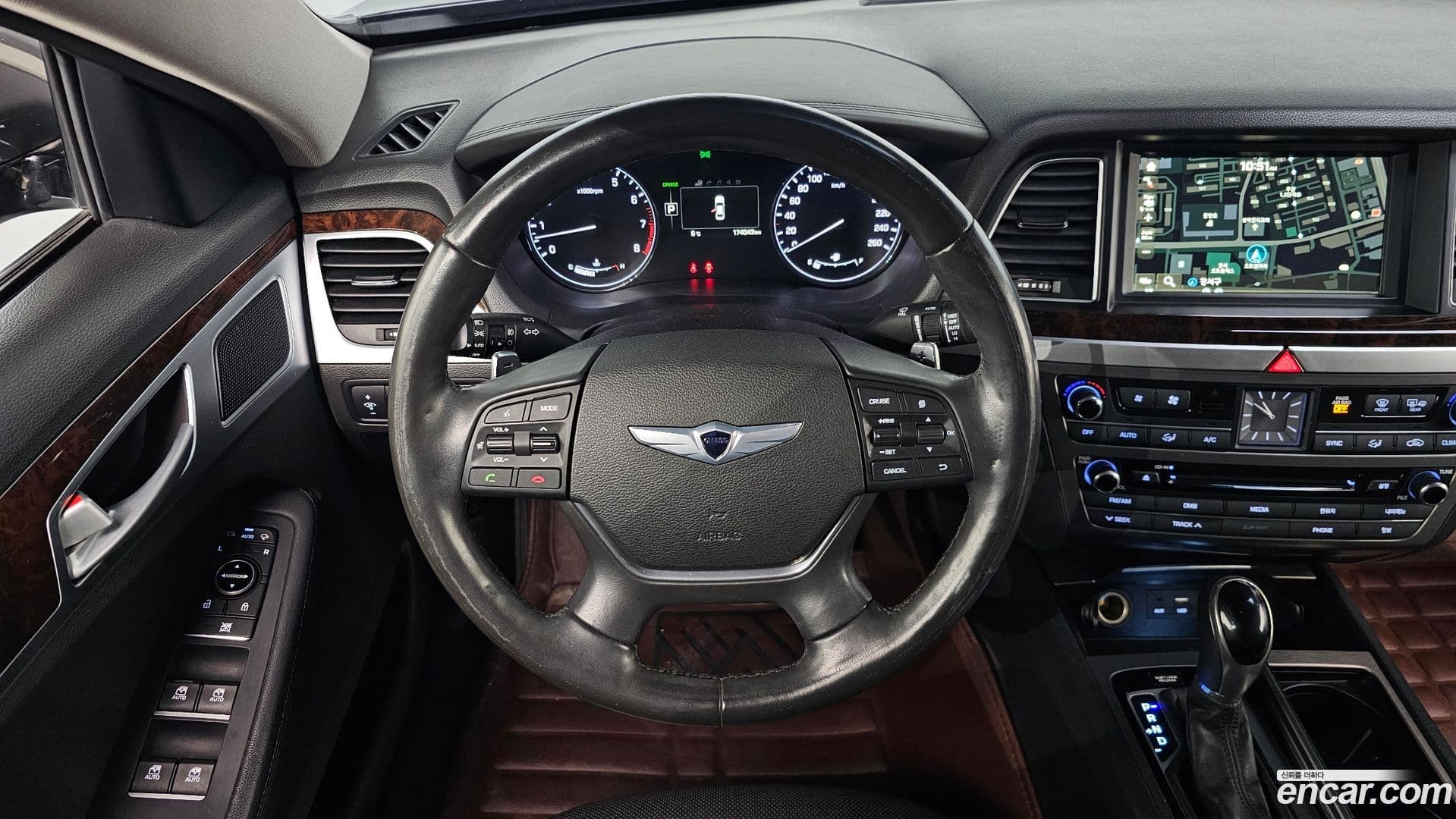 Main__Slider__Photo:Genesis Hyundai 2015.5-12