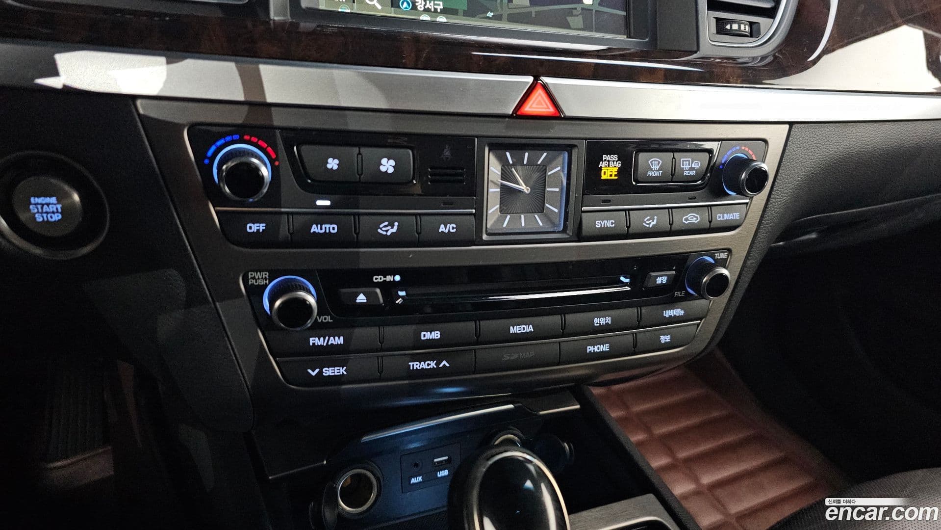 Main__Slider__Photo:Genesis Hyundai 2015.5-15