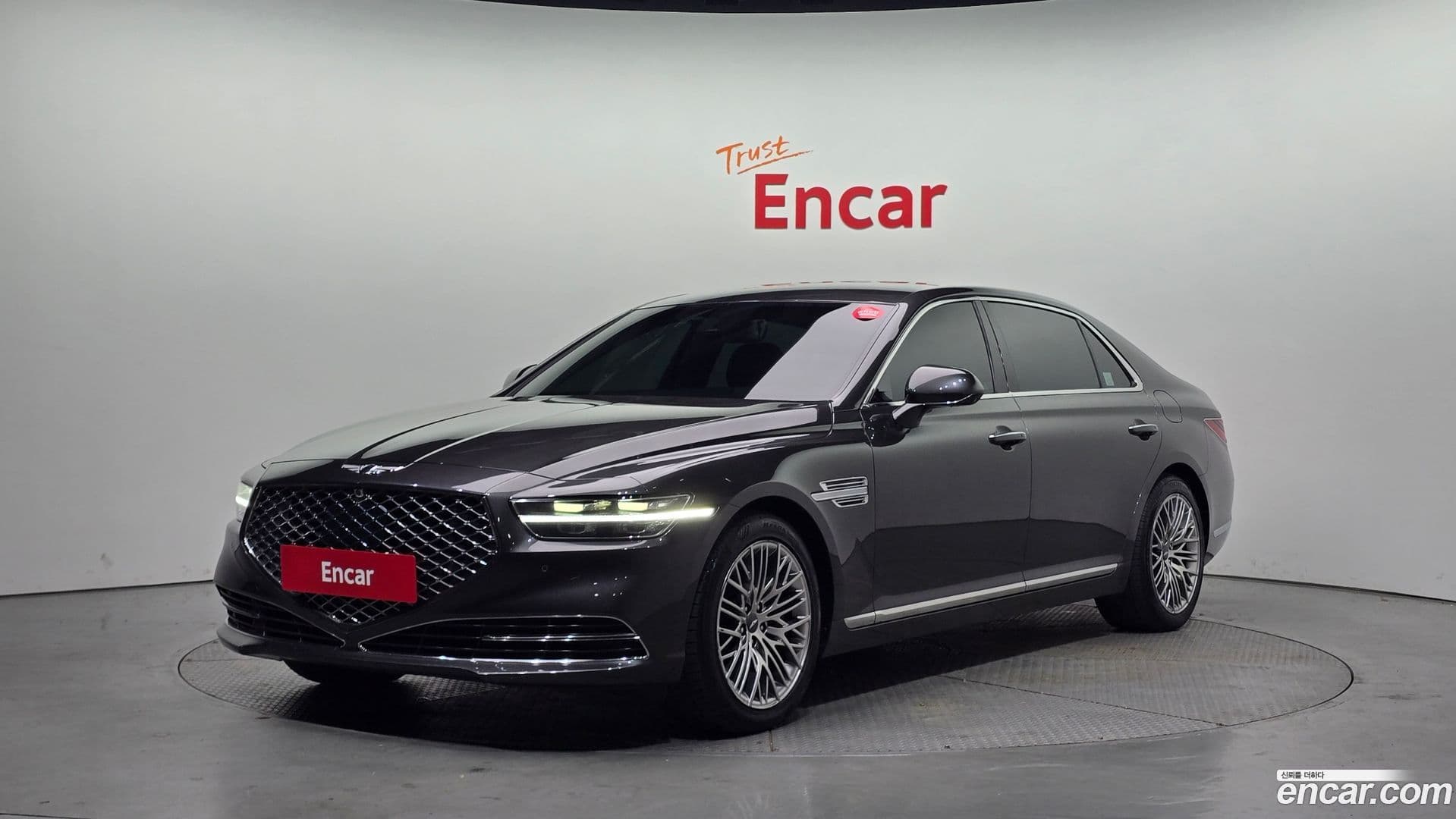 Main__Slider__Photo:G90 Genesis 2021.9-0