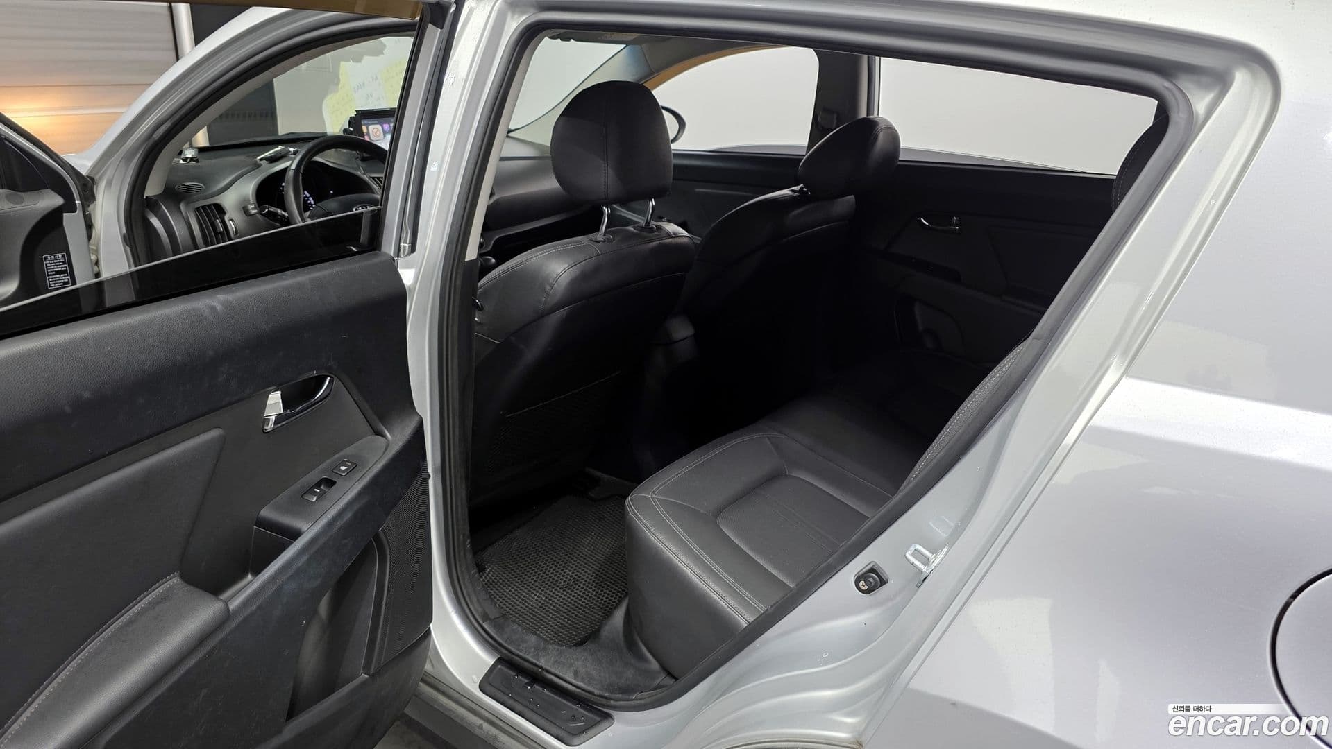 Main__Slider__Photo:Sportage Kia 2010.3-10