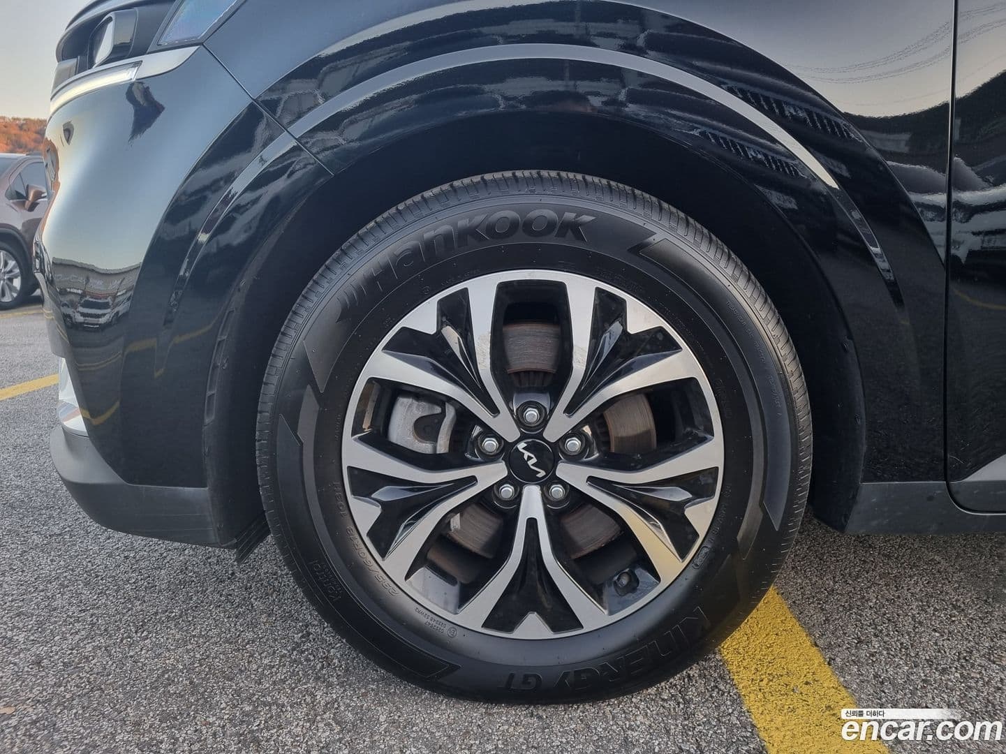 Main__Slider__Photo:Canival Kia 2023.3-4