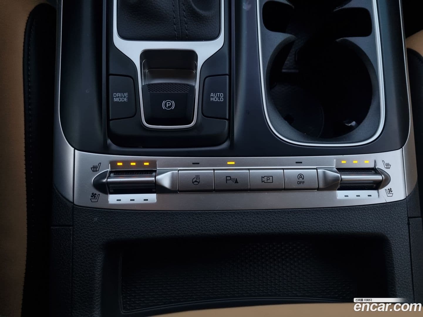 Main__Slider__Photo:Canival Kia 2023.3-12