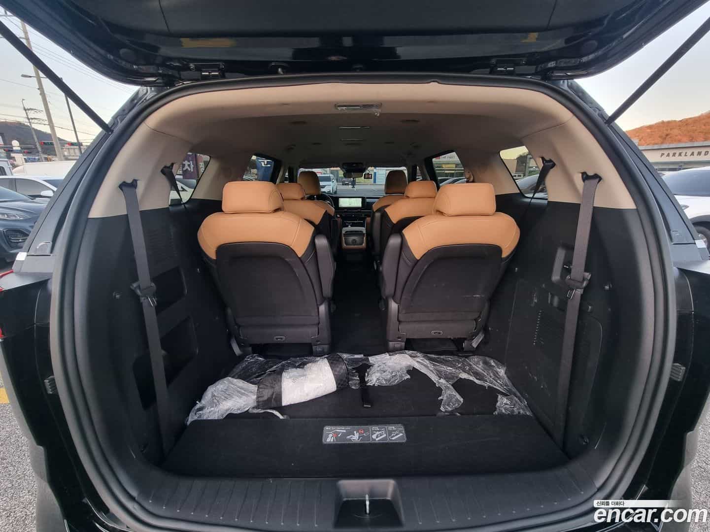 Canival Kia 2023.3-OPTION-024