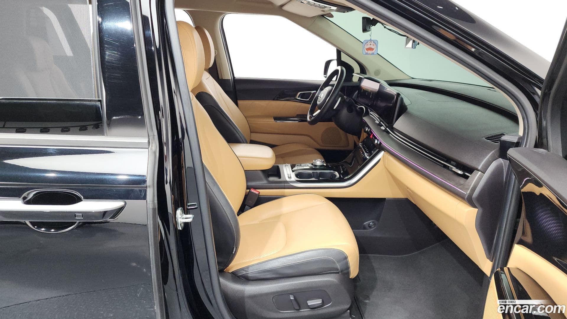 Main__Slider__Photo:Canival Kia 2020.7-10